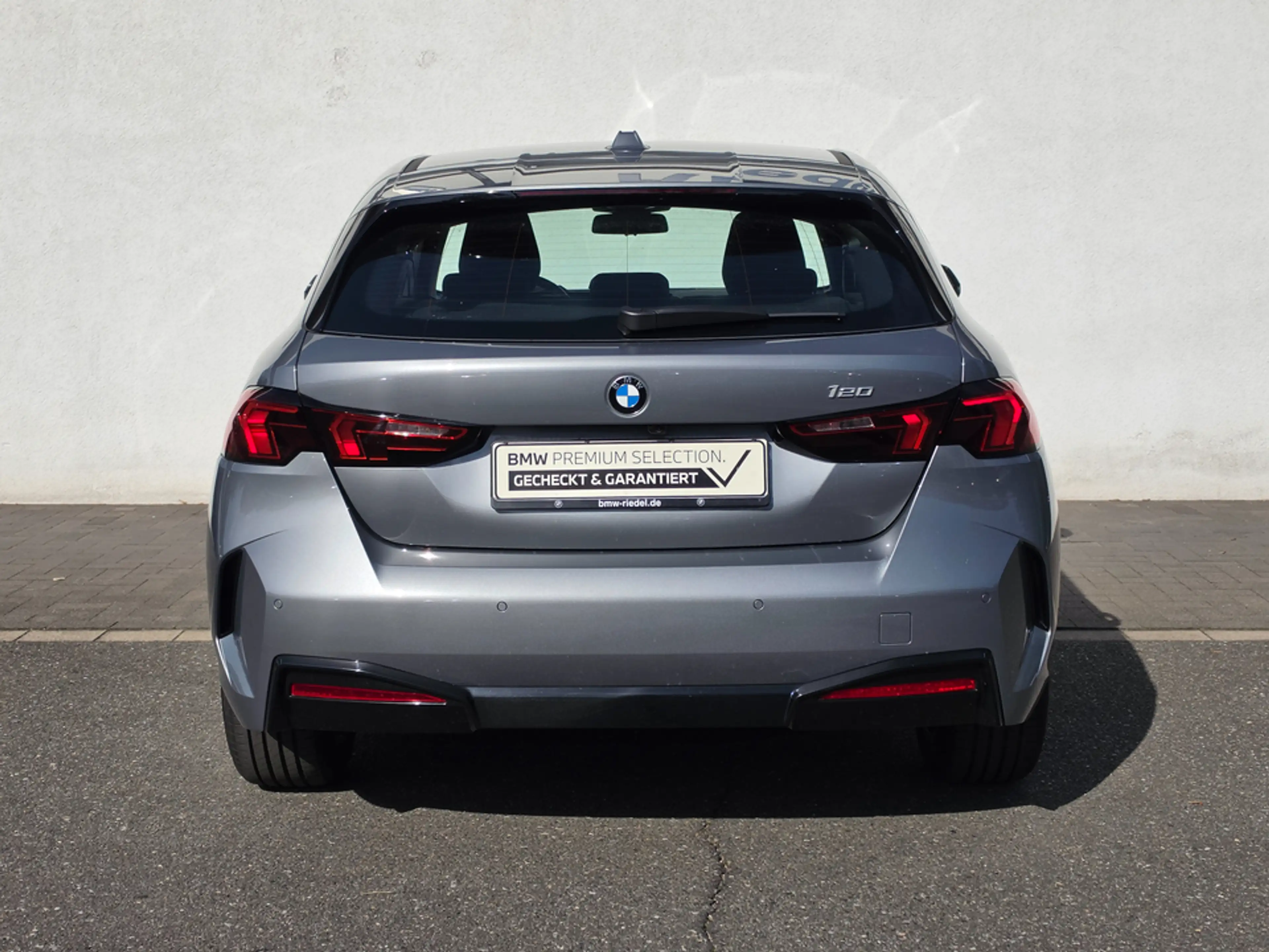 BMW 114 120d Steptronic *ab 1,49% eff.*adapLED*Head-Up* — photo 8