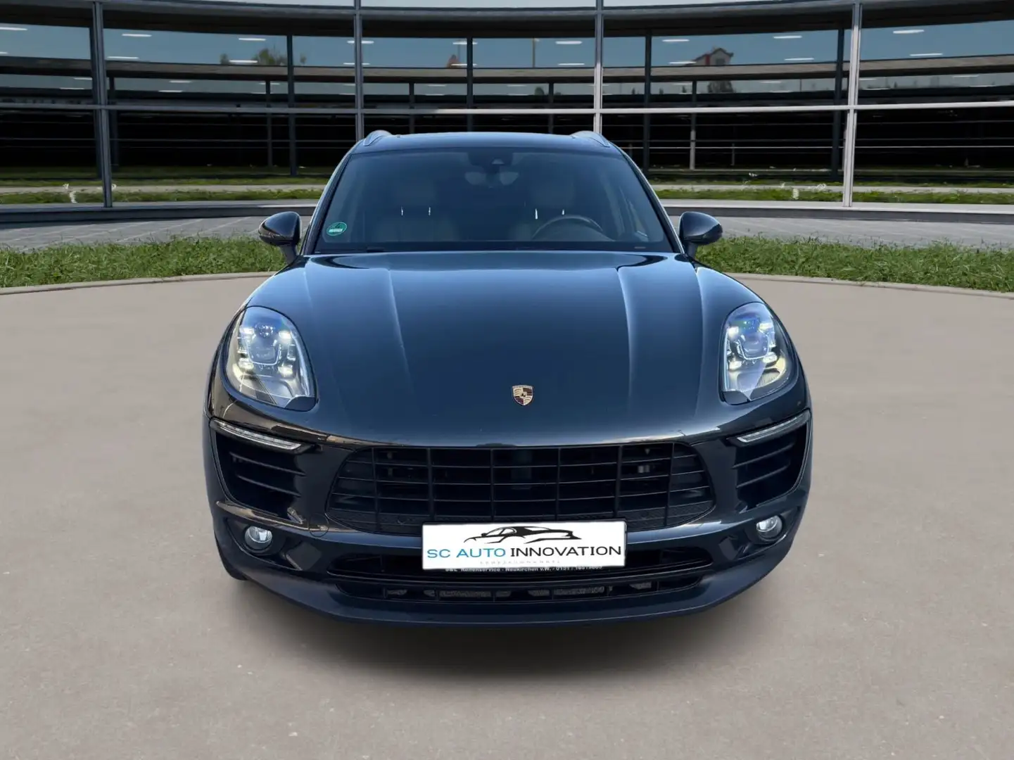 Porsche Macan S +Leder+Luftfahrw.+Navi+LED+20"+SHZ+Pano+ Grau - 2