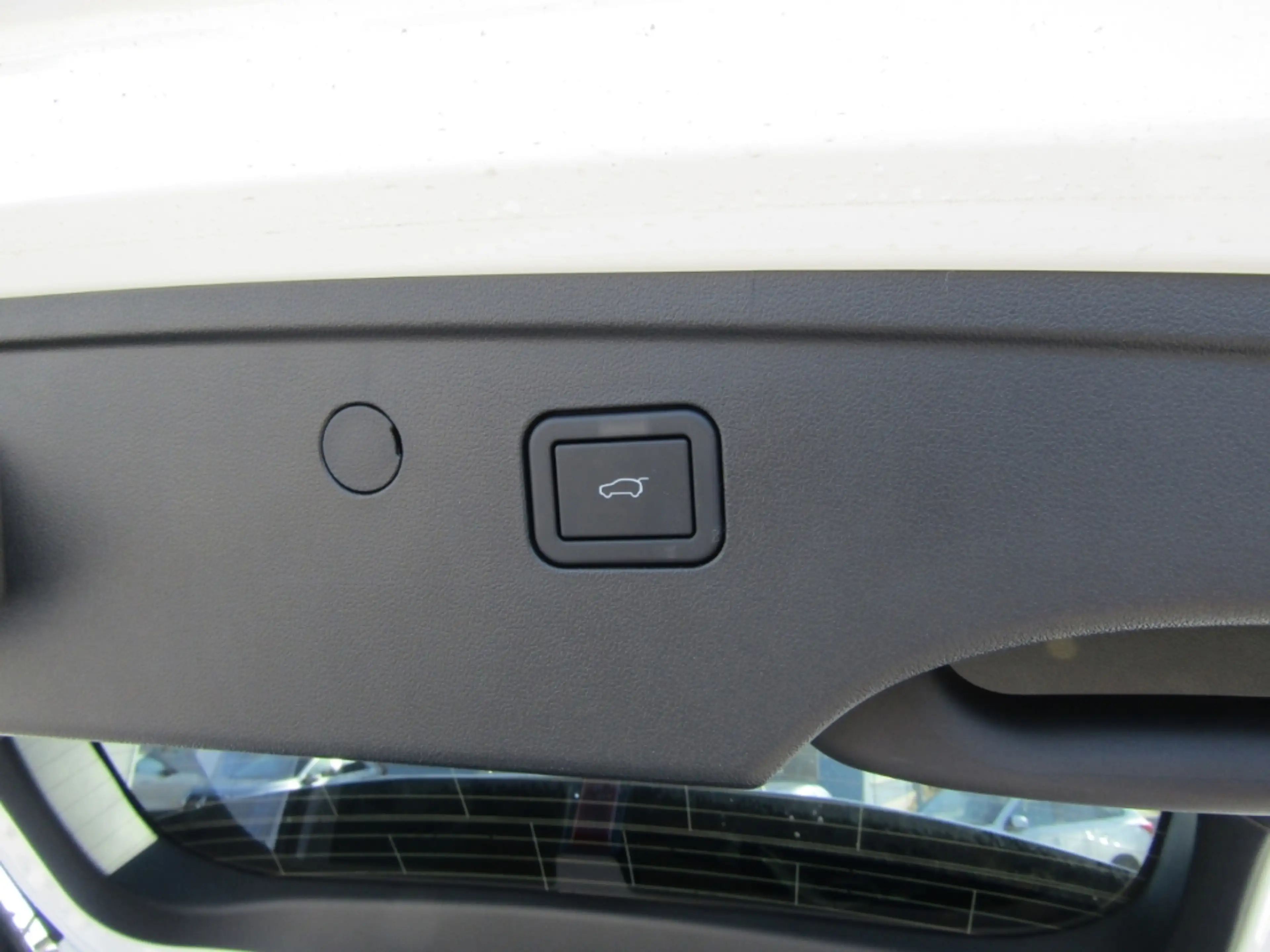 GWM WEY 05 2.0 PHEV AWD Premium NAVI AVV LED SHZ RFK PDC — photo 8