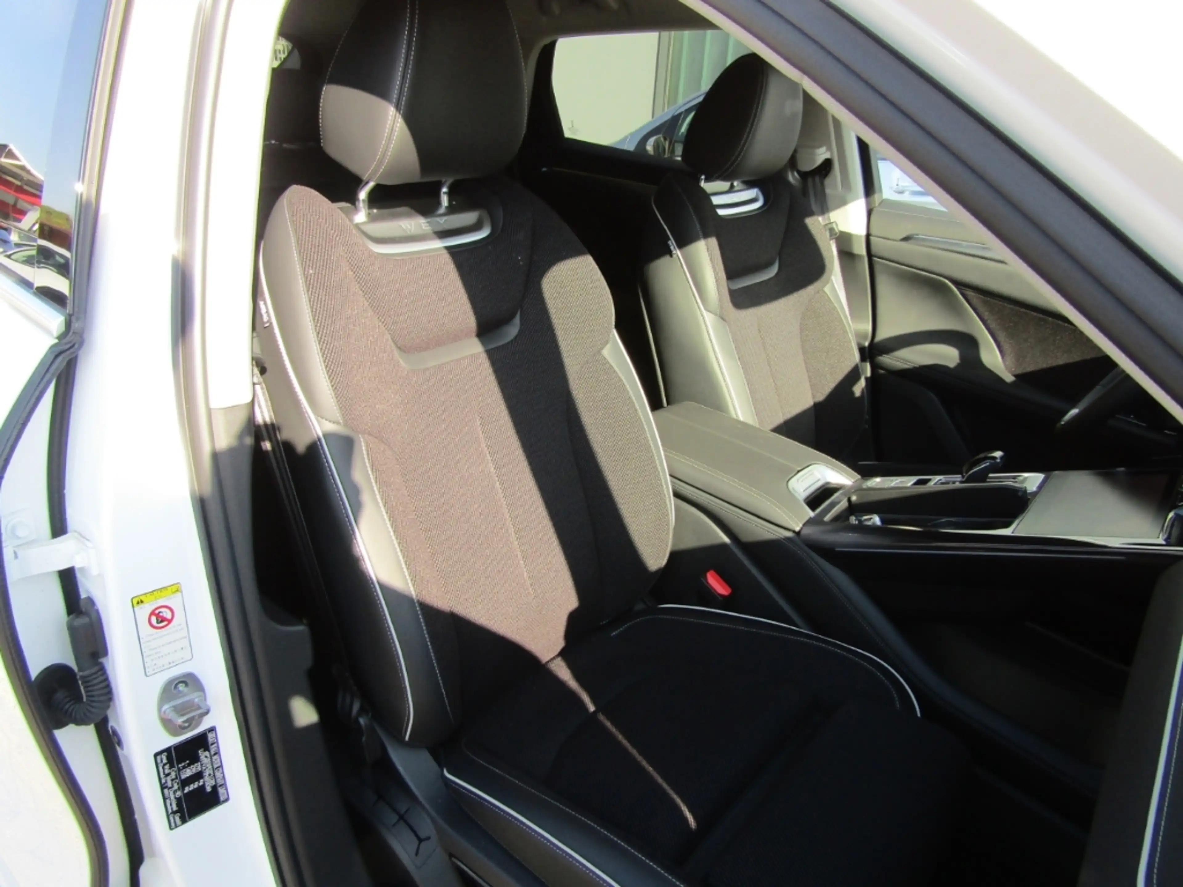 GWM WEY 05 2.0 PHEV AWD Premium NAVI AVV LED SHZ RFK PDC — photo 5