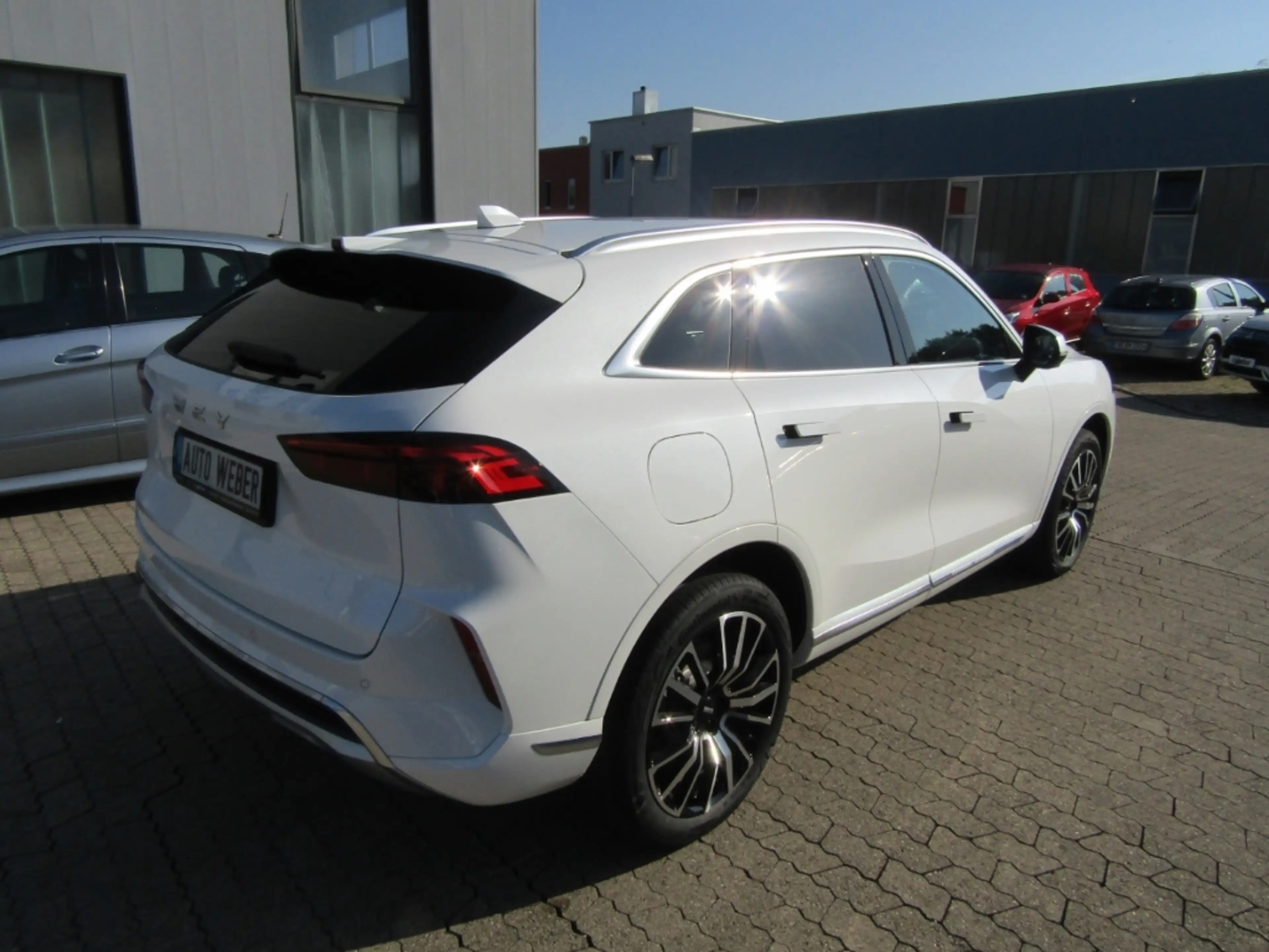 GWM WEY 05 2.0 PHEV AWD Premium NAVI AVV LED SHZ RFK PDC — photo 4