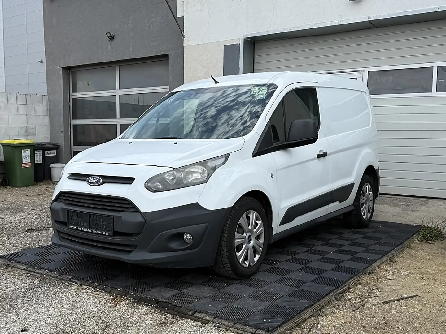 Ford Transit Connect L1 220(HP) 1,6 TDCi Ambiente Weiß - 2