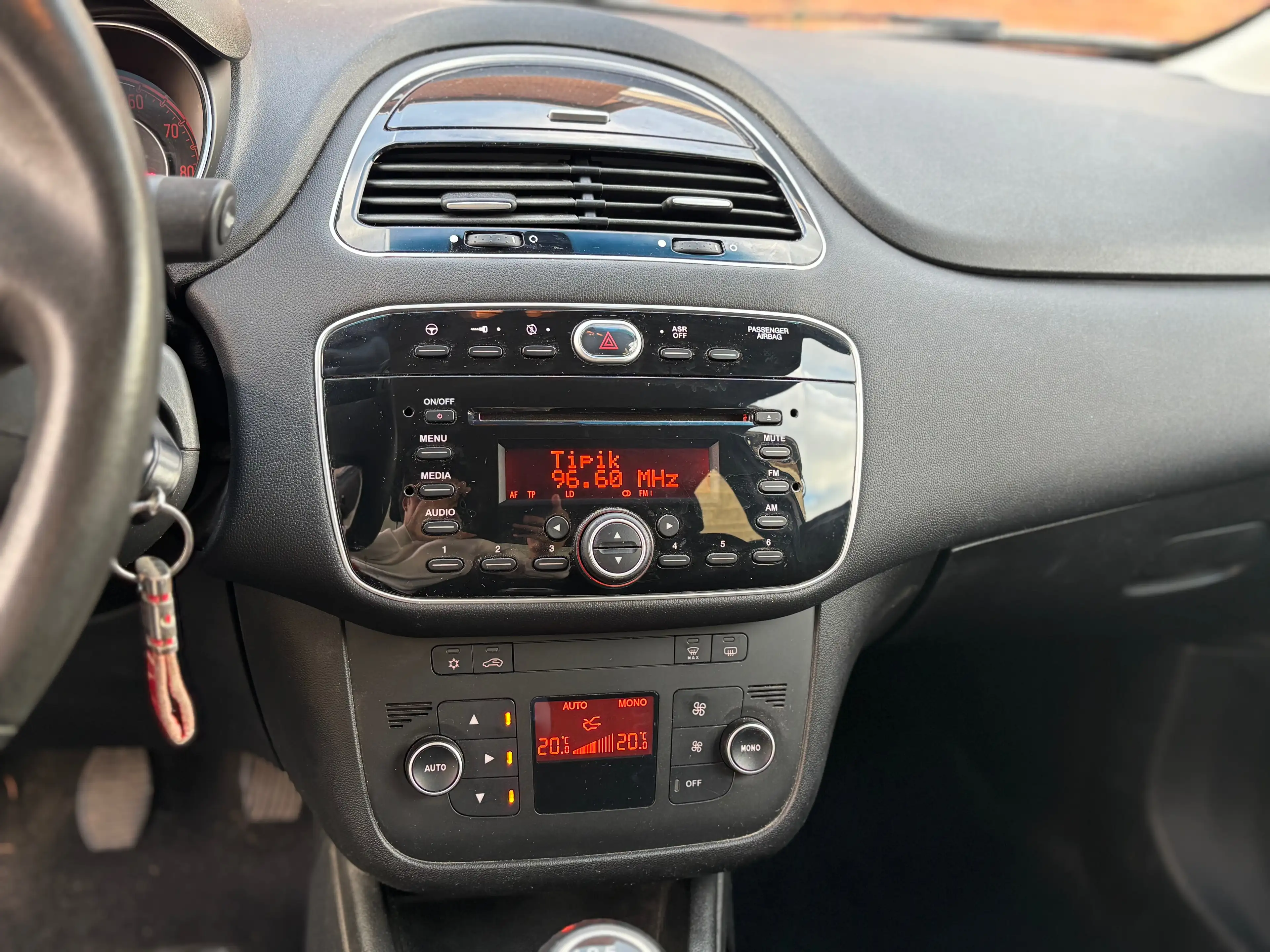 Fiat Punto Punto 1.4i EURO 6 — photo 7
