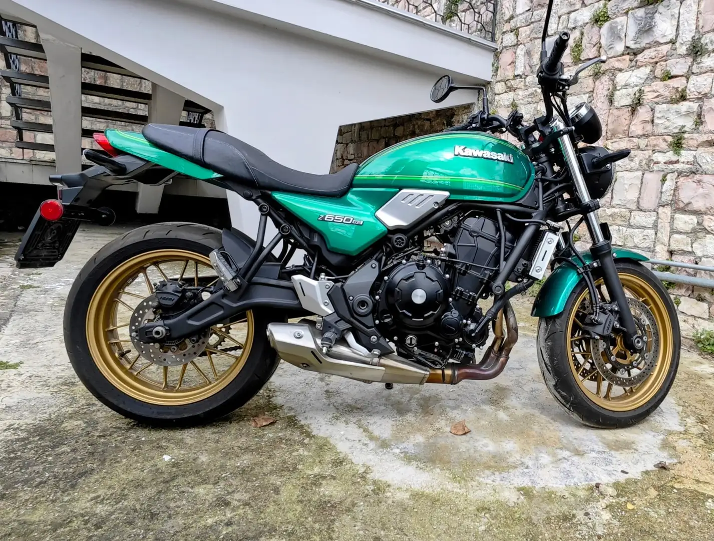 Kawasaki Z 650 RS Retrovolution Verde Oro Zöld - 2