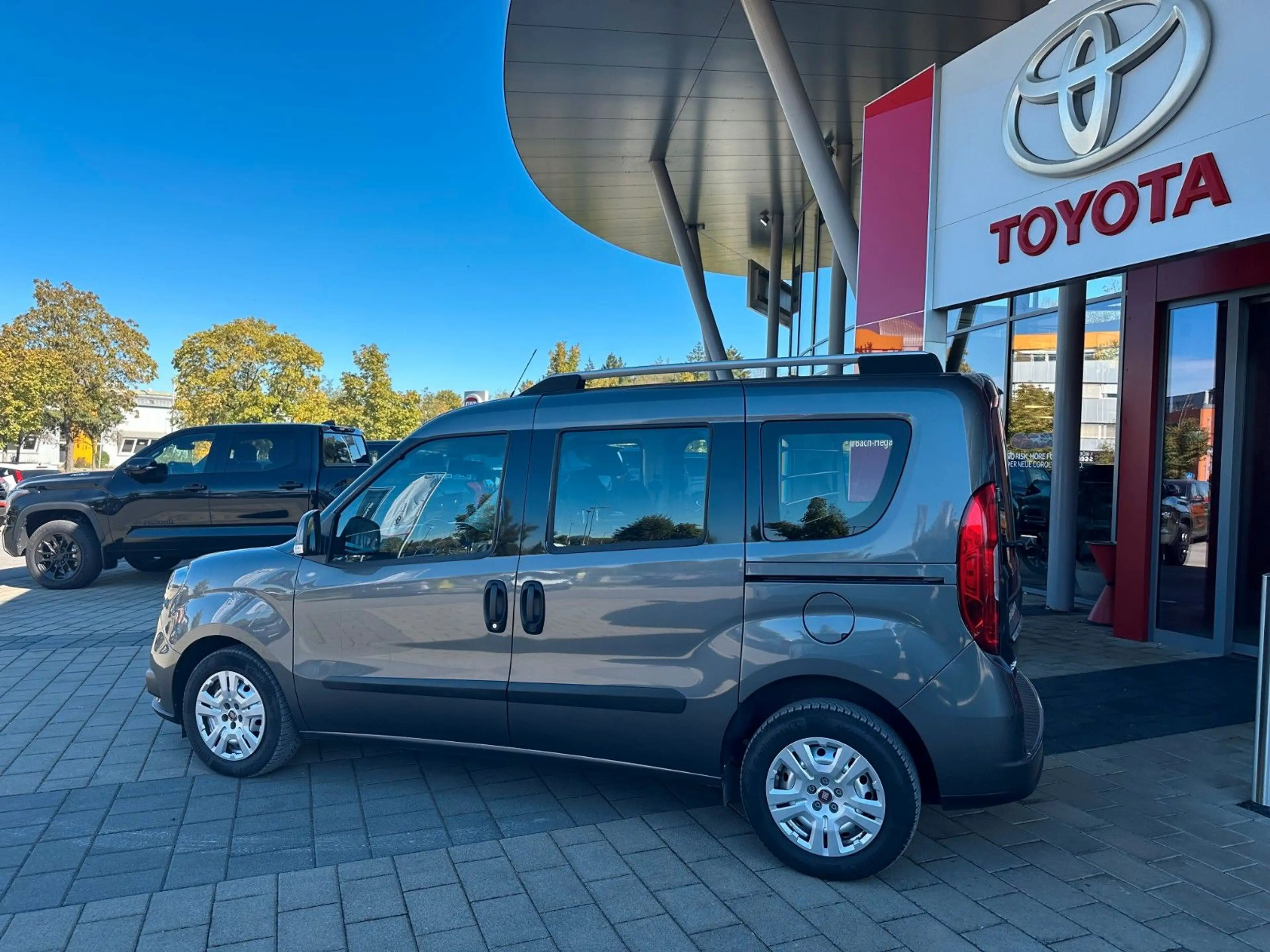 Fiat Doblo Doblò SX Kombi, NAVI, APPLE, ALLWETTER — photo 3
