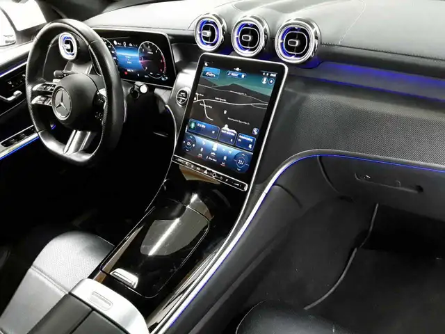 Mercedes-Benz GLC view 9
