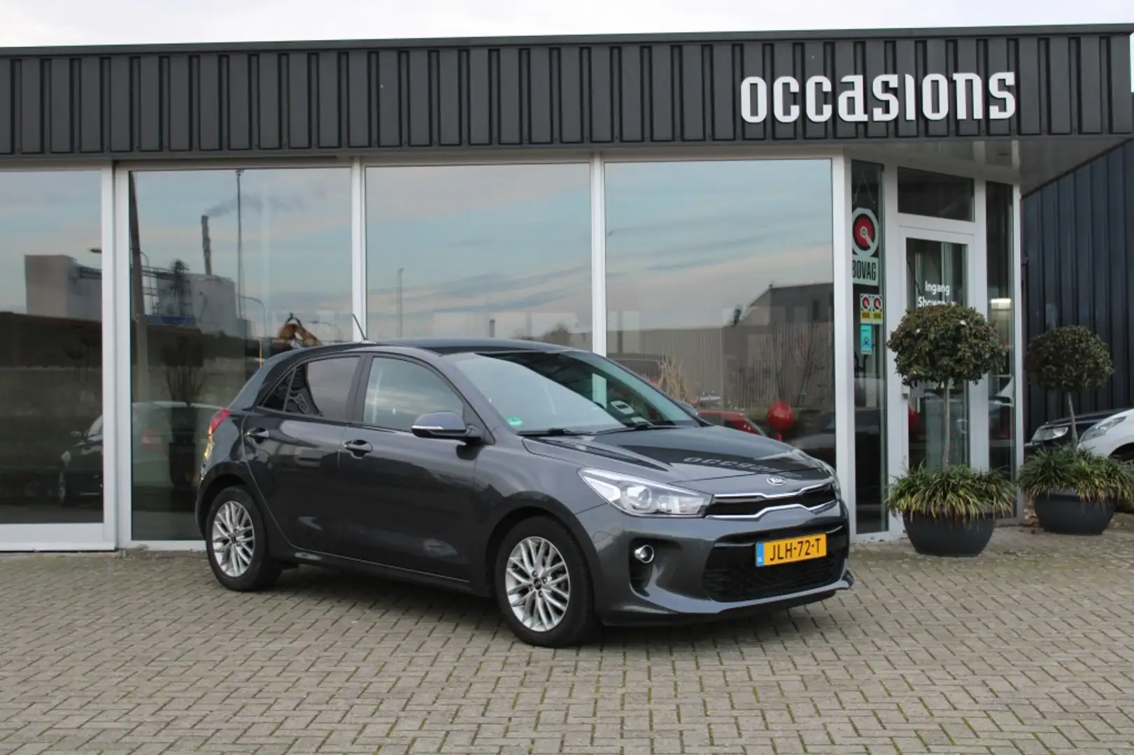 Kia Rio 1.2 CVVT ComfortL. Gris - 1