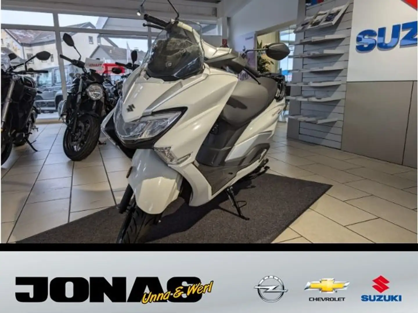 Suzuki Burgman 125 EX Demo Fahrzeug in Menden bei Jonas White - 2