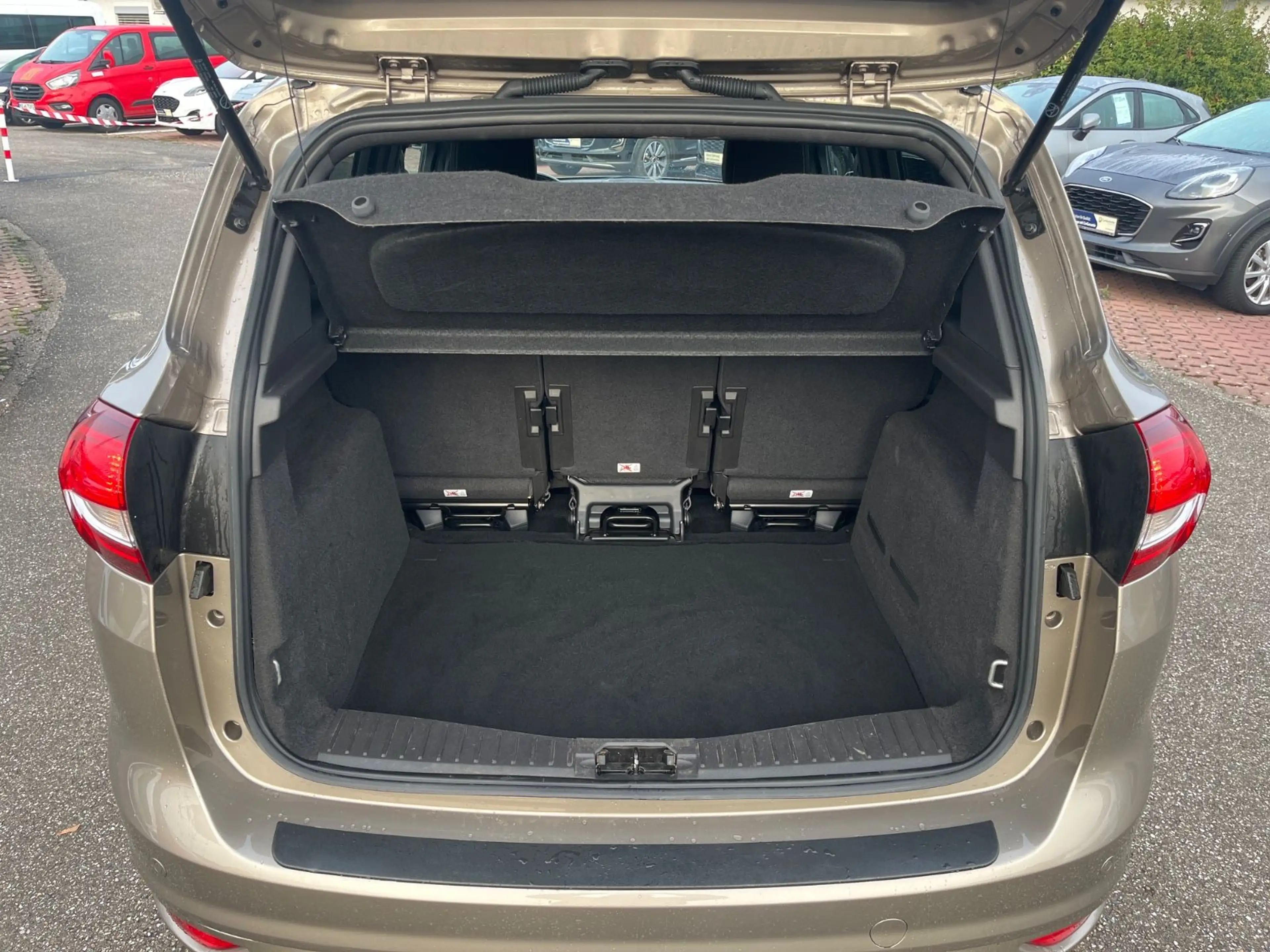 Ford C-Max C-MAX Sport+Navi+Winterpaket — photo 10