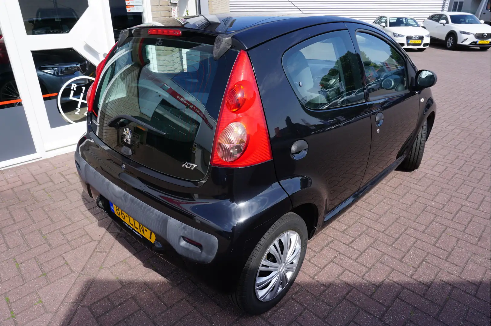 Peugeot 107 1.0I-12V XR Nero - 2