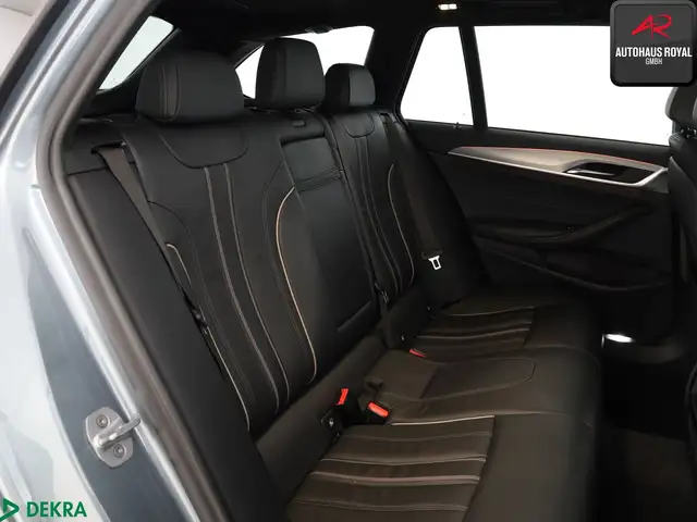 BMW 5 Series view 13