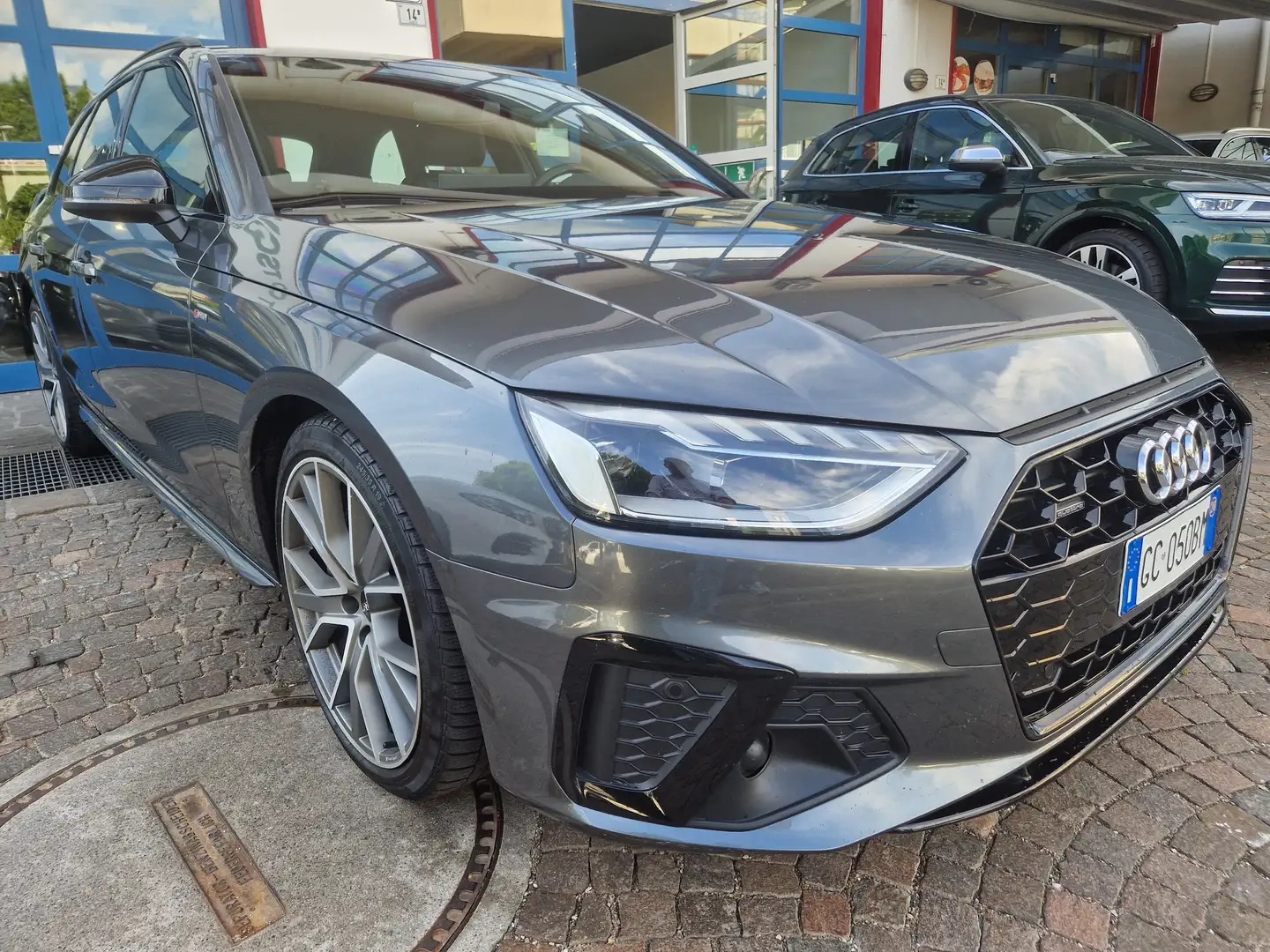 Audi A4 Av.50 TDI286Cv quattro Tip. S line+VirCock ACC LED Grigio - 2