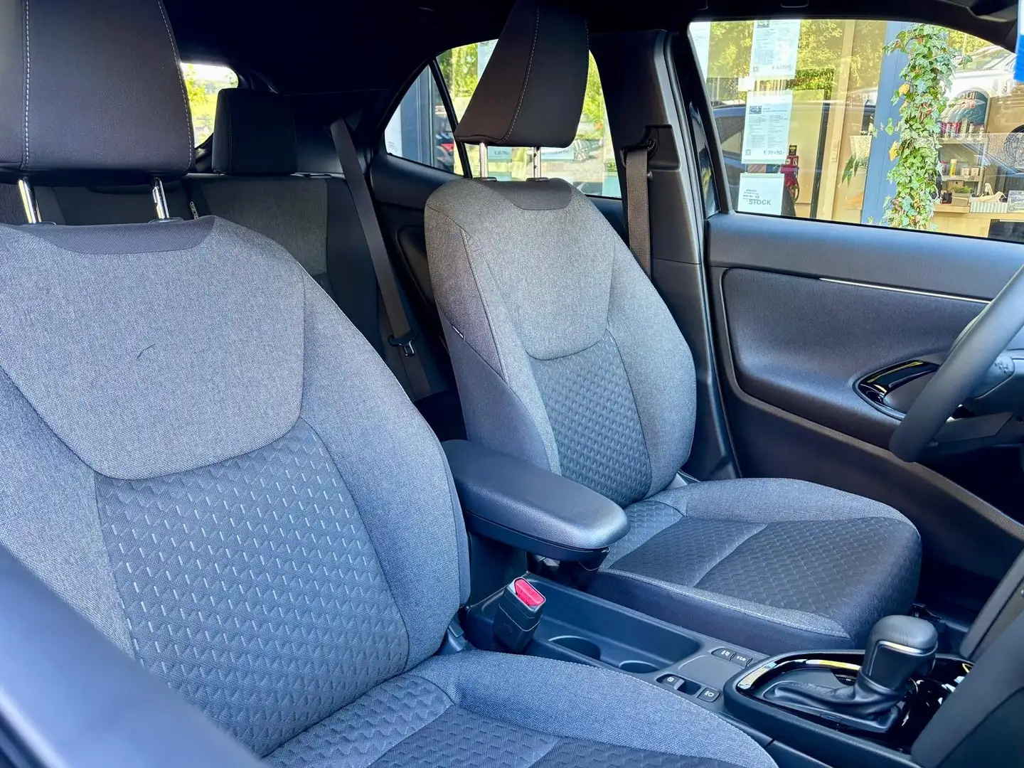 Toyota Yaris Cross 1.5 HYBRID 92 CV | GPS | CAMERA | 28.990 € TVAC Schwarz - 2