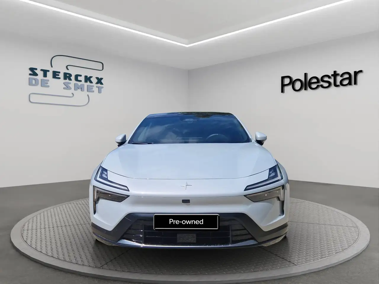 Polestar 4 2025