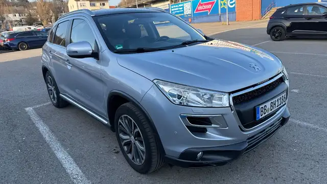 Peugeot 4008 Allure 4WD,Panorama,53.000KM,Leder,Navi,Alu
