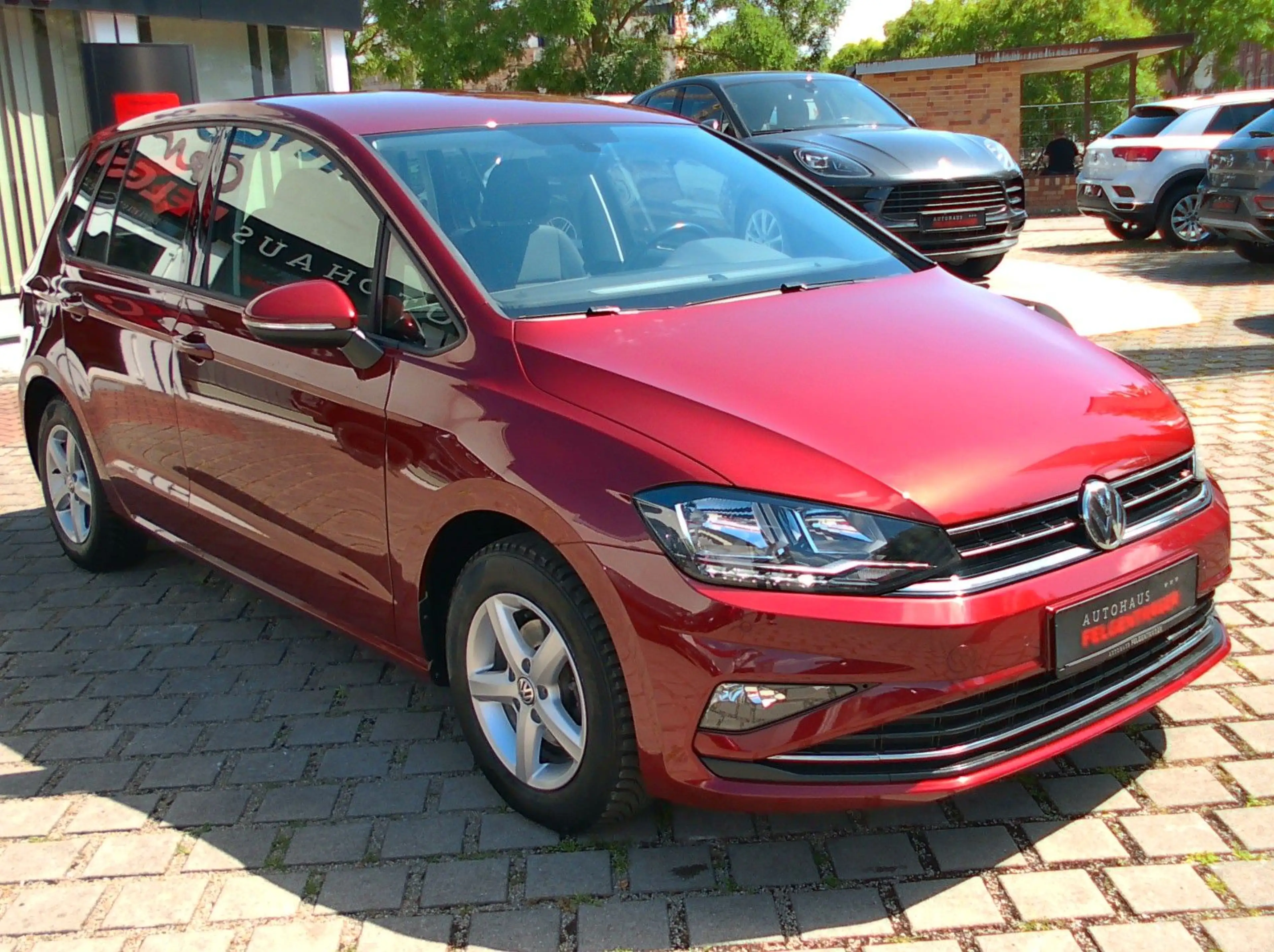 Volkswagen Golf Sportsvan 1.0 TSI DSG — photo 3