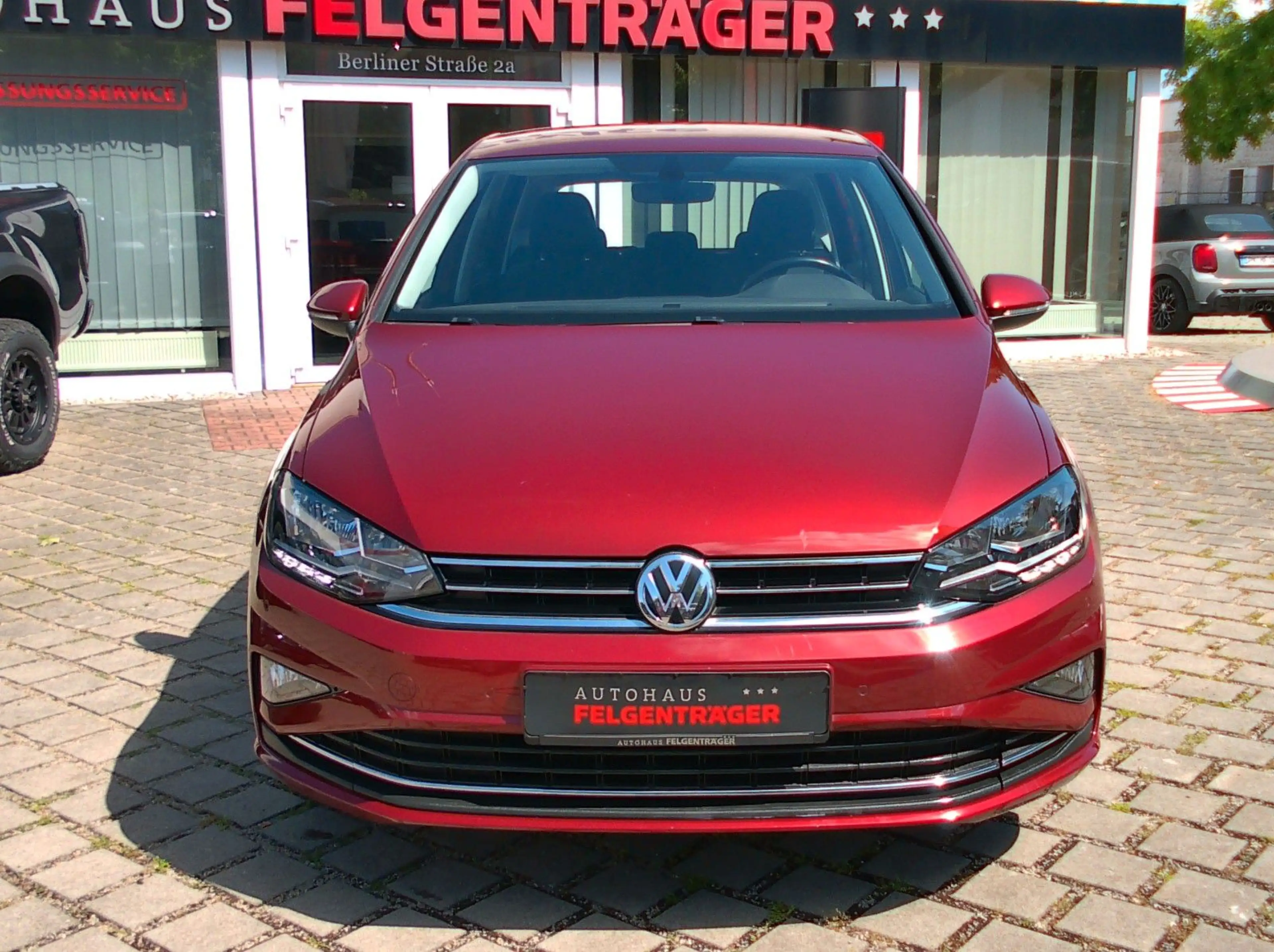 Volkswagen Golf Sportsvan 1.0 TSI DSG — photo 2