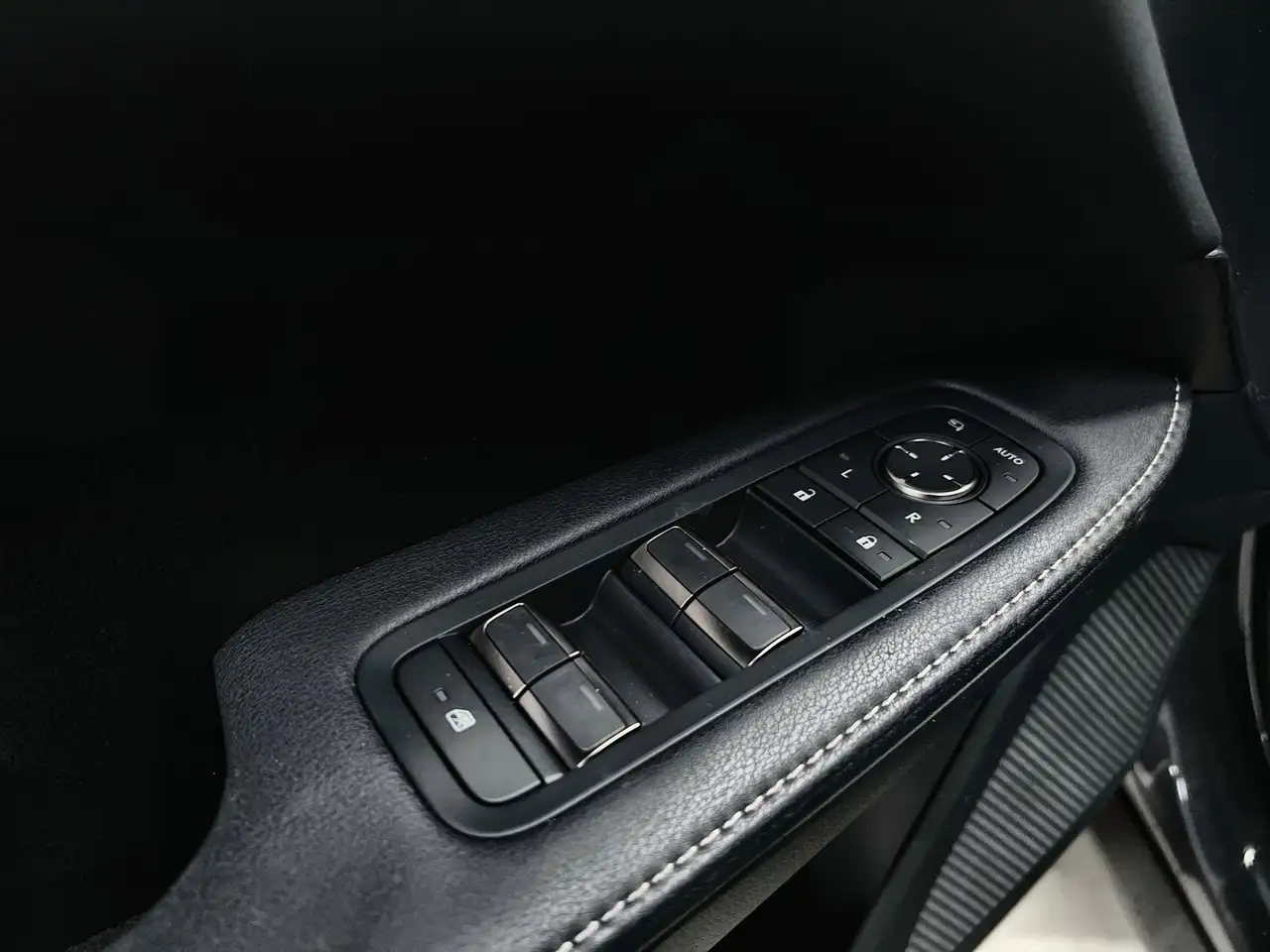 Lexus RX снимка Lexus RX