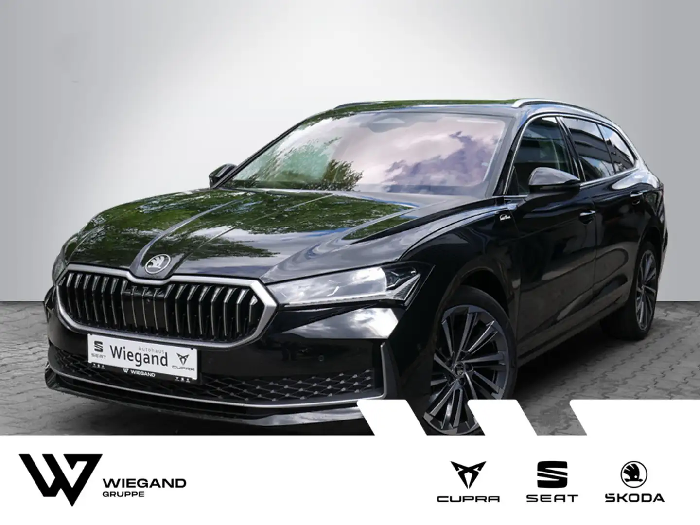 Skoda Superb Combi TDI 2.0 TDI L&K PANO MATRIX-LED Schwarz - 1