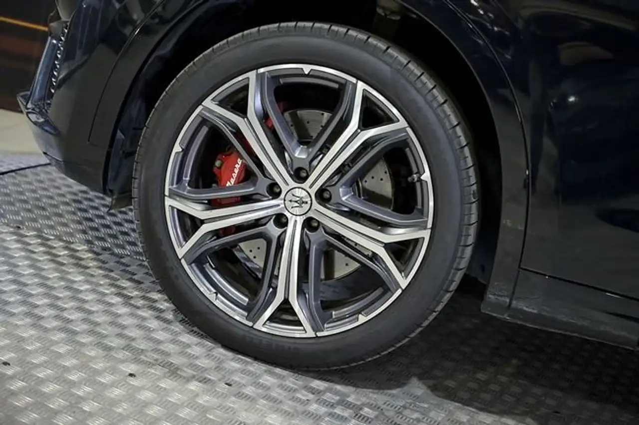Maserati Levante 2022 — фото 14