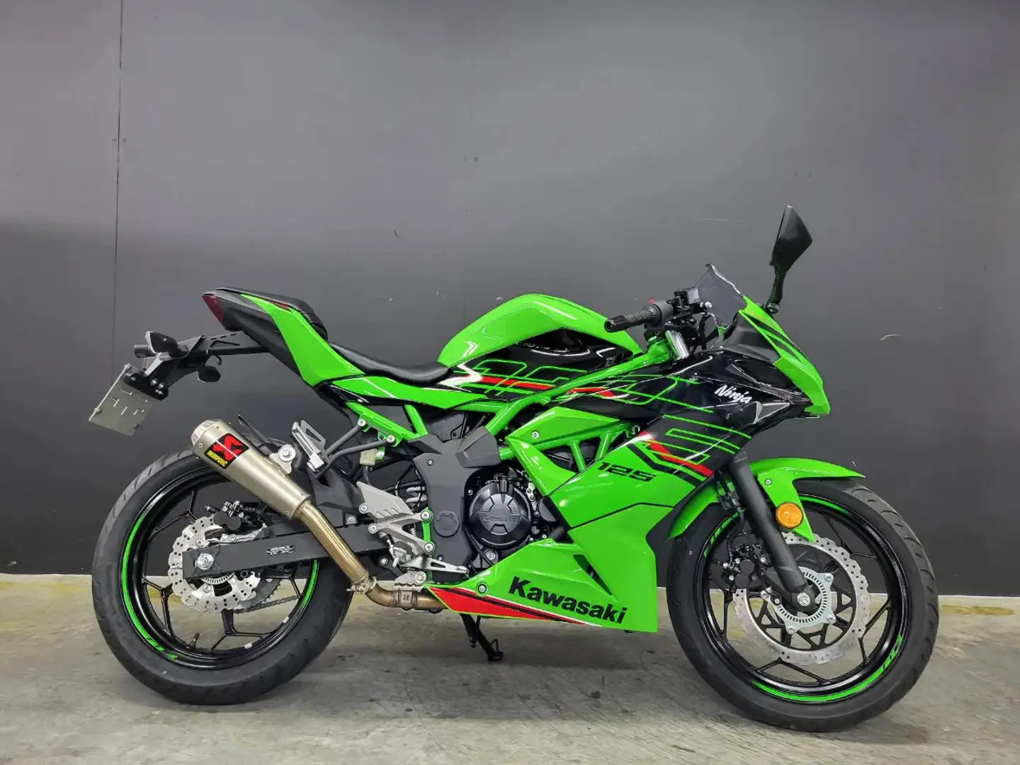 Kawasaki Ninja 125 (B, A1-rijbewijs) - 2