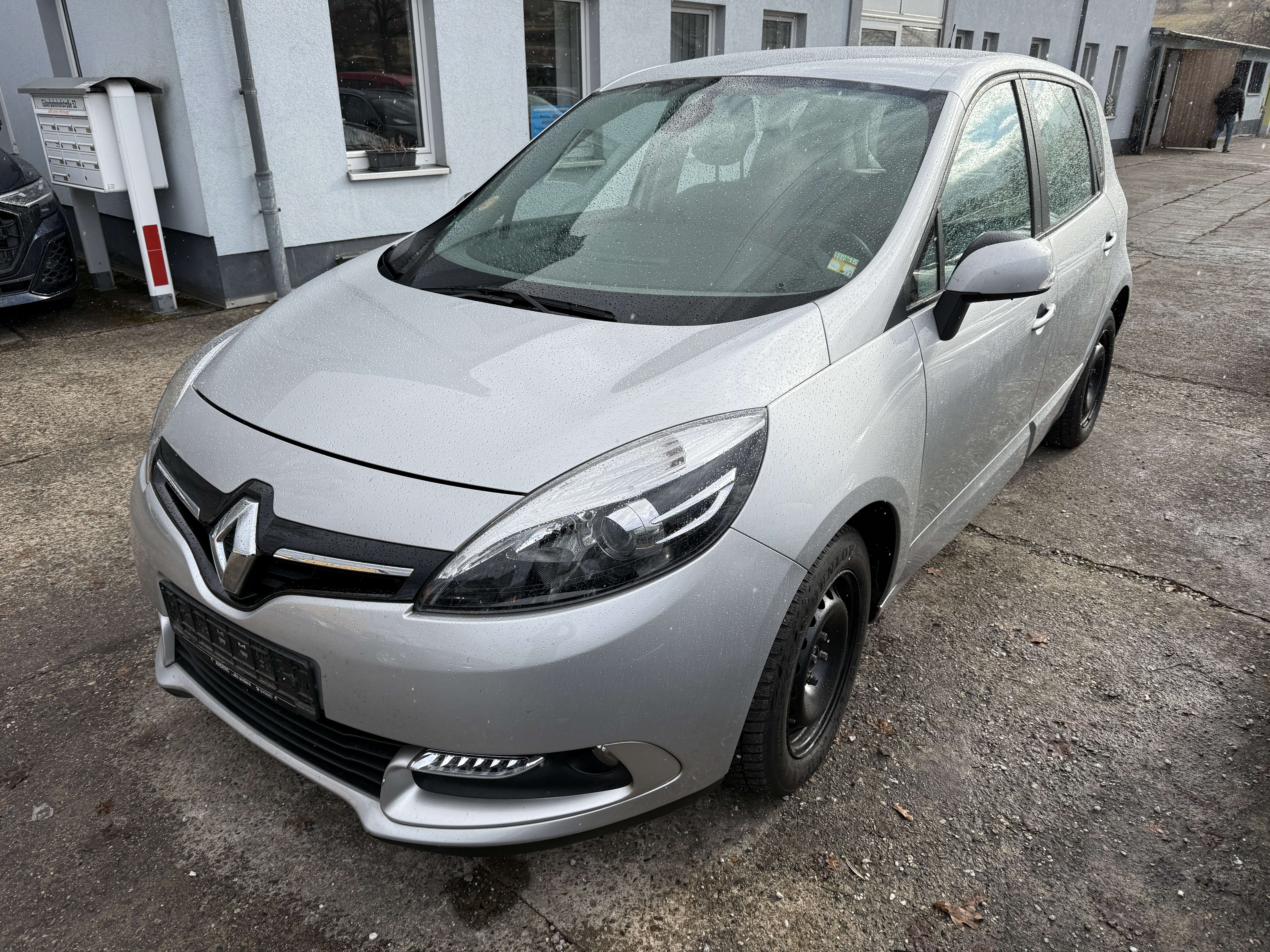 Second hand Renault Scenic 1.2