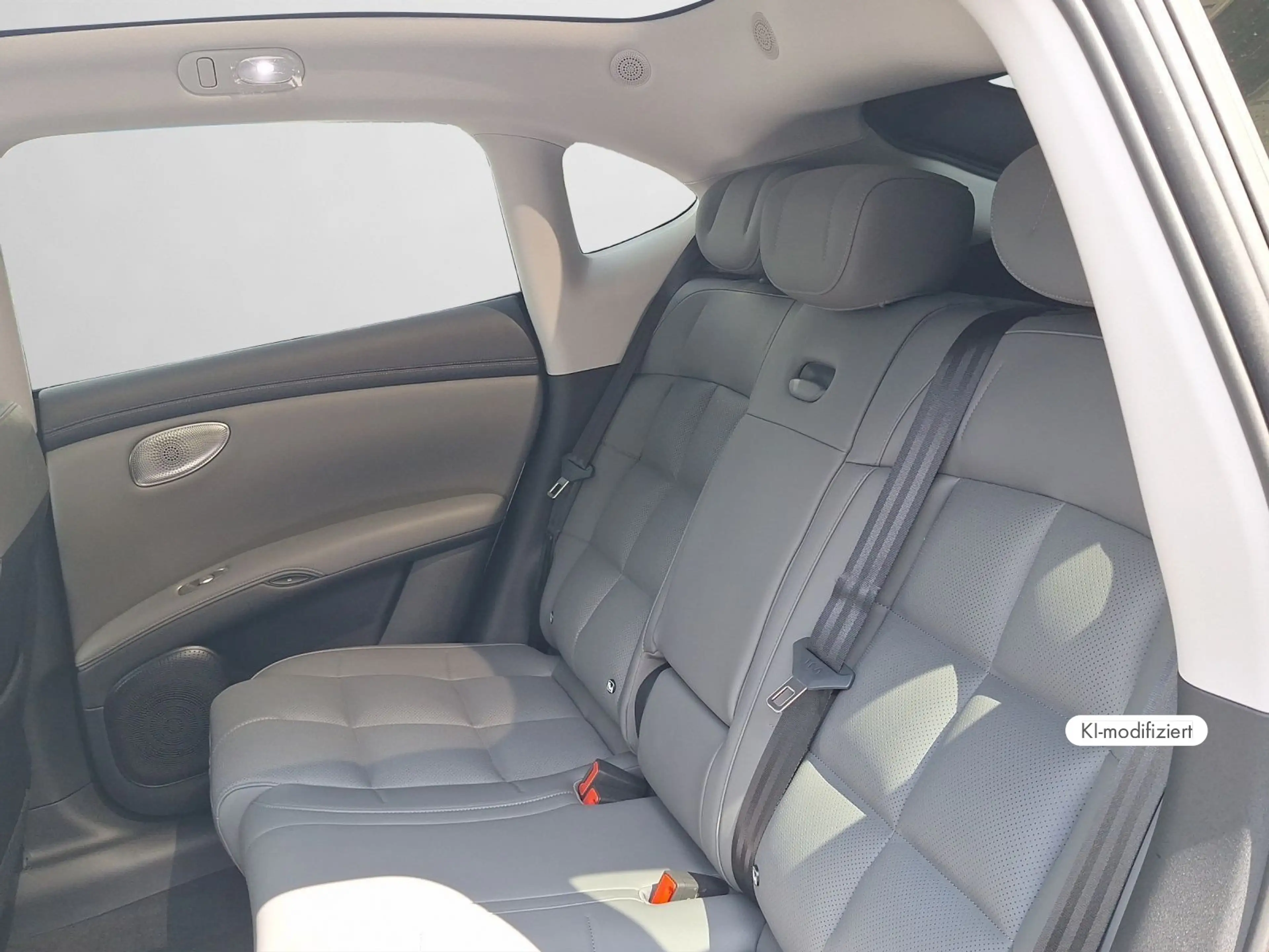 MG IM6 100kWh Premium AWD Drive_Paket Pano Navi — photo 14
