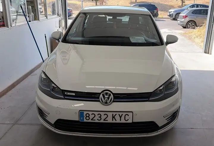 Volkswagen Golf VII e-Golf ePower (2017) 2019, foto 13