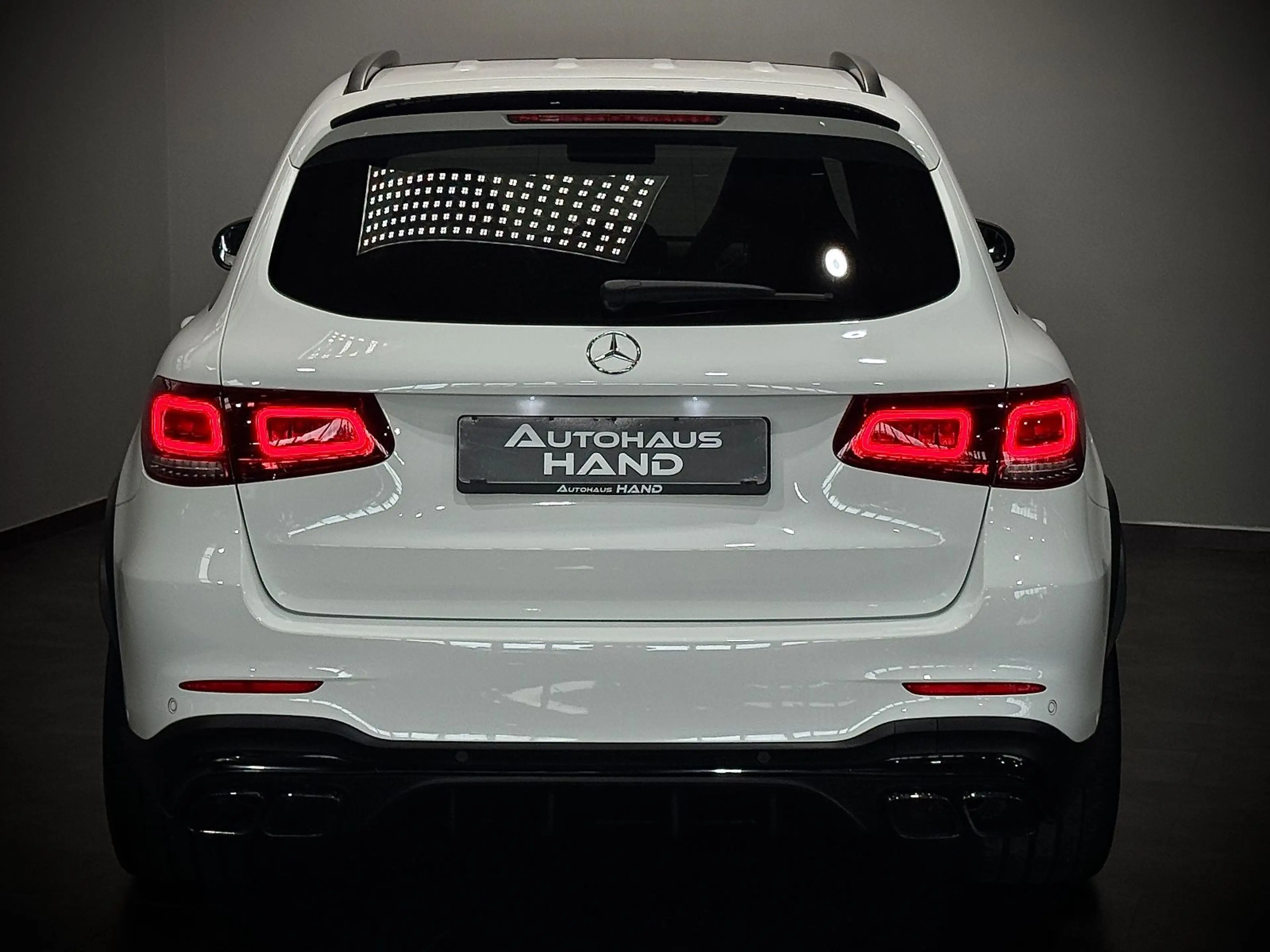 Mercedes-Benz GLC 63 AMG *4-MATIC*PANO*DRIVERS*PERFORMANCE*2.Hd — photo 6