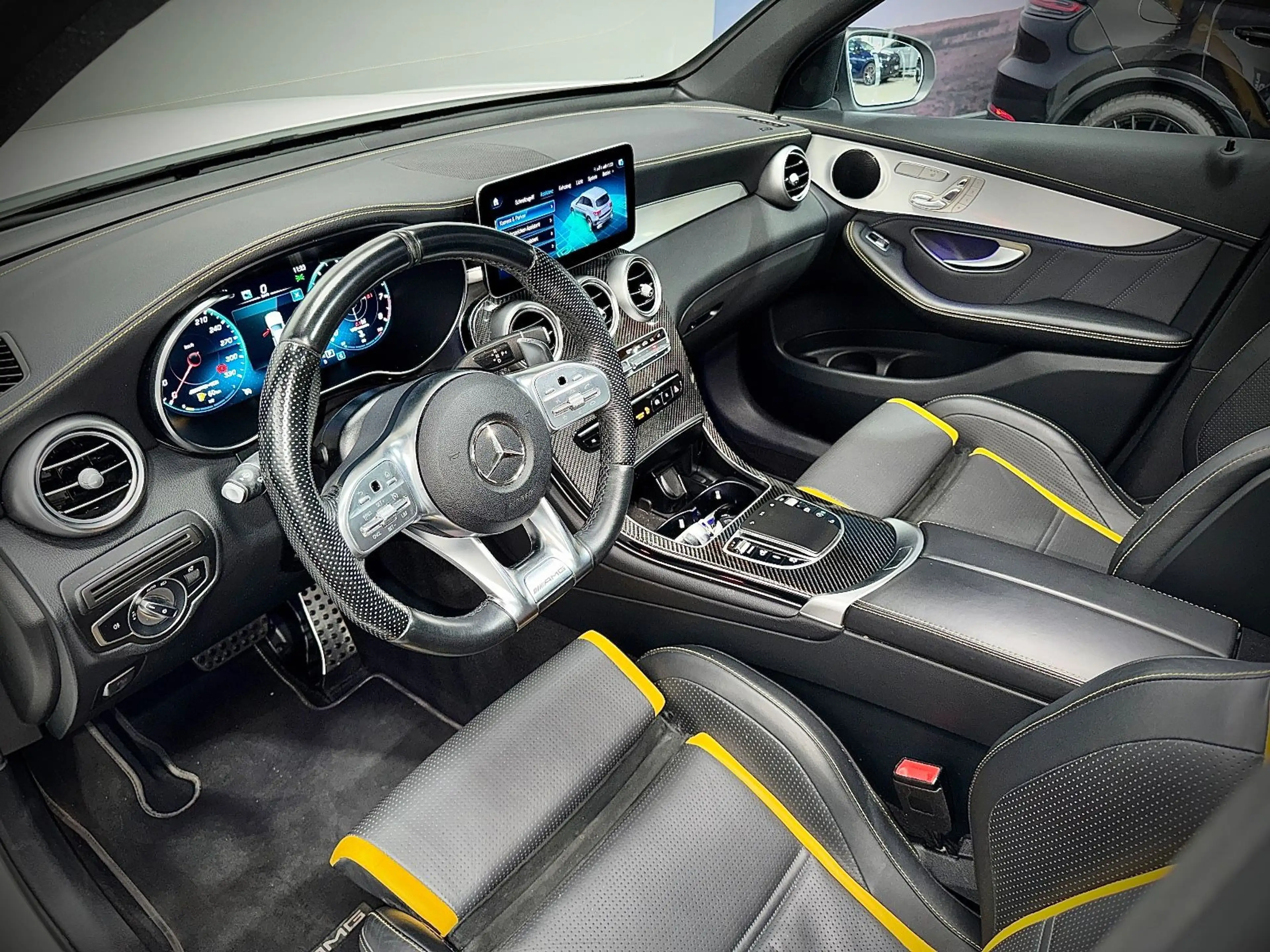 Mercedes-Benz GLC 63 AMG *4-MATIC*PANO*DRIVERS*PERFORMANCE*2.Hd — photo 9