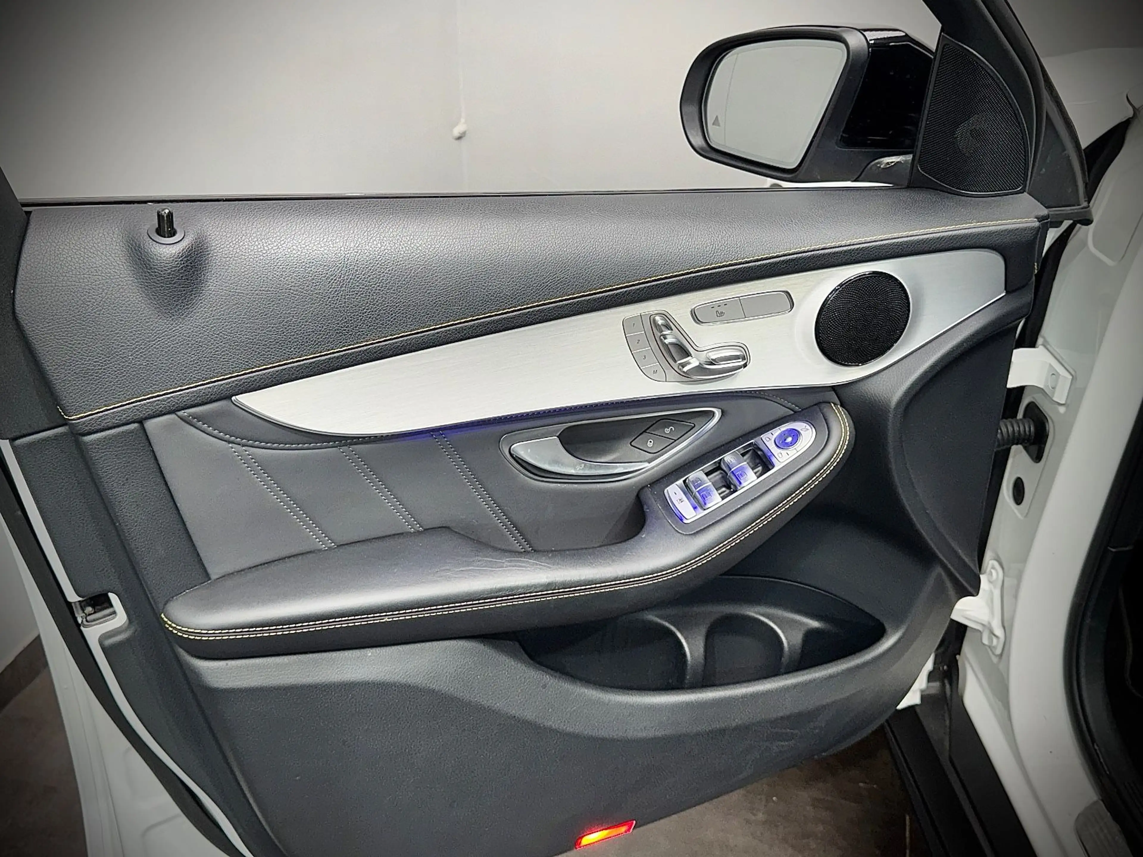 Mercedes-Benz GLC 63 AMG *4-MATIC*PANO*DRIVERS*PERFORMANCE*2.Hd — photo 8