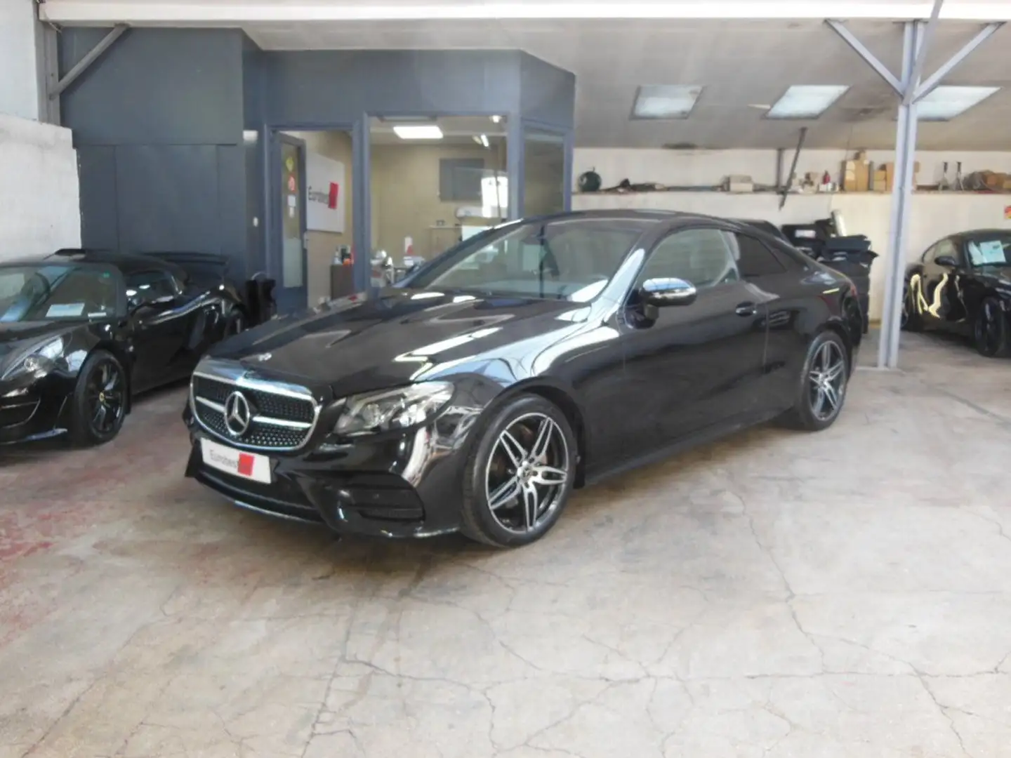 Mercedes-Benz E 200 COUPE 200 197CH AMG LINE 9G-TRONIC EURO6D-T-EVAP-ISC Schwarz - 1