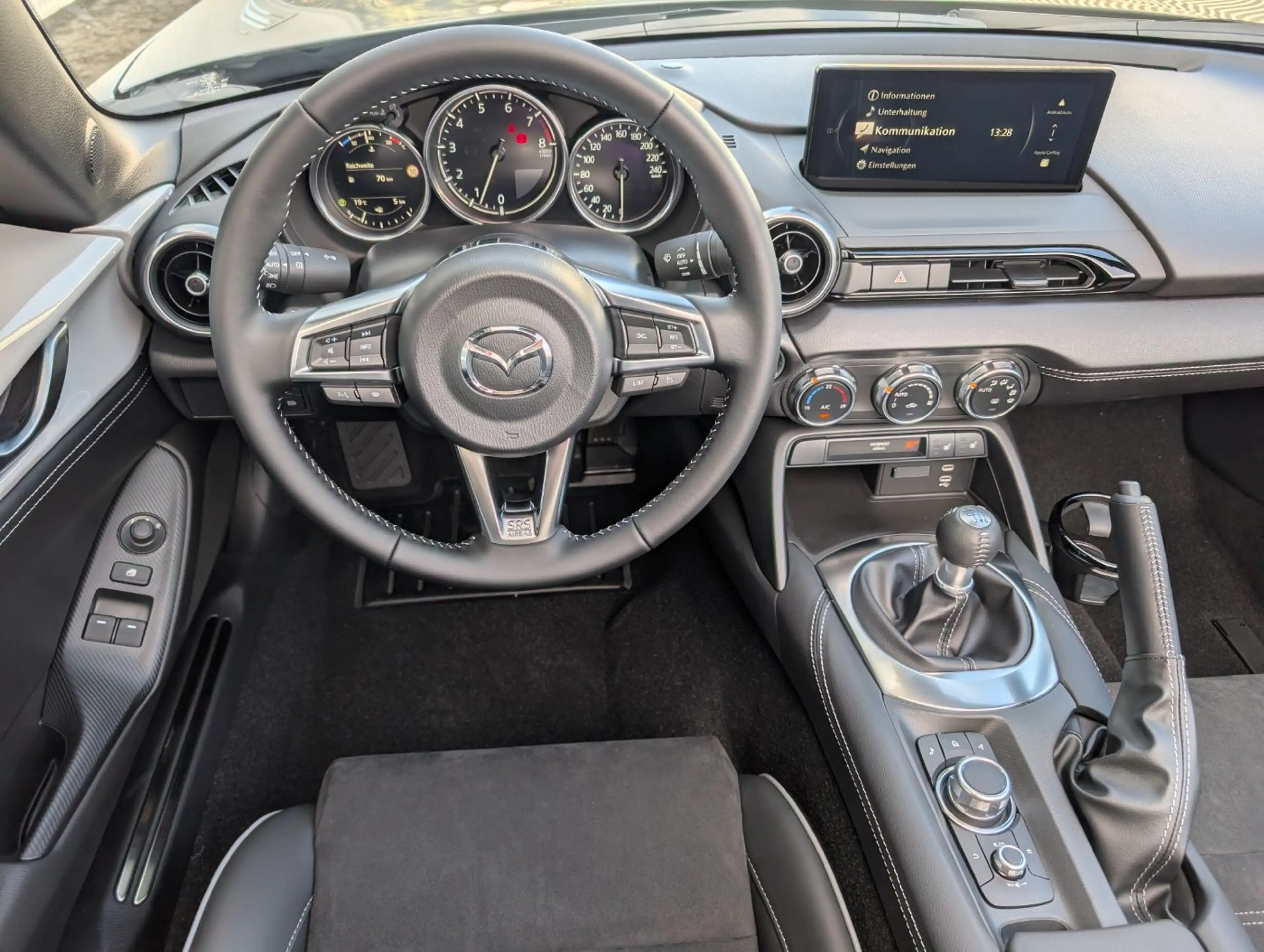 Mazda MX-5 1.5 G132 HOMURA — photo 20