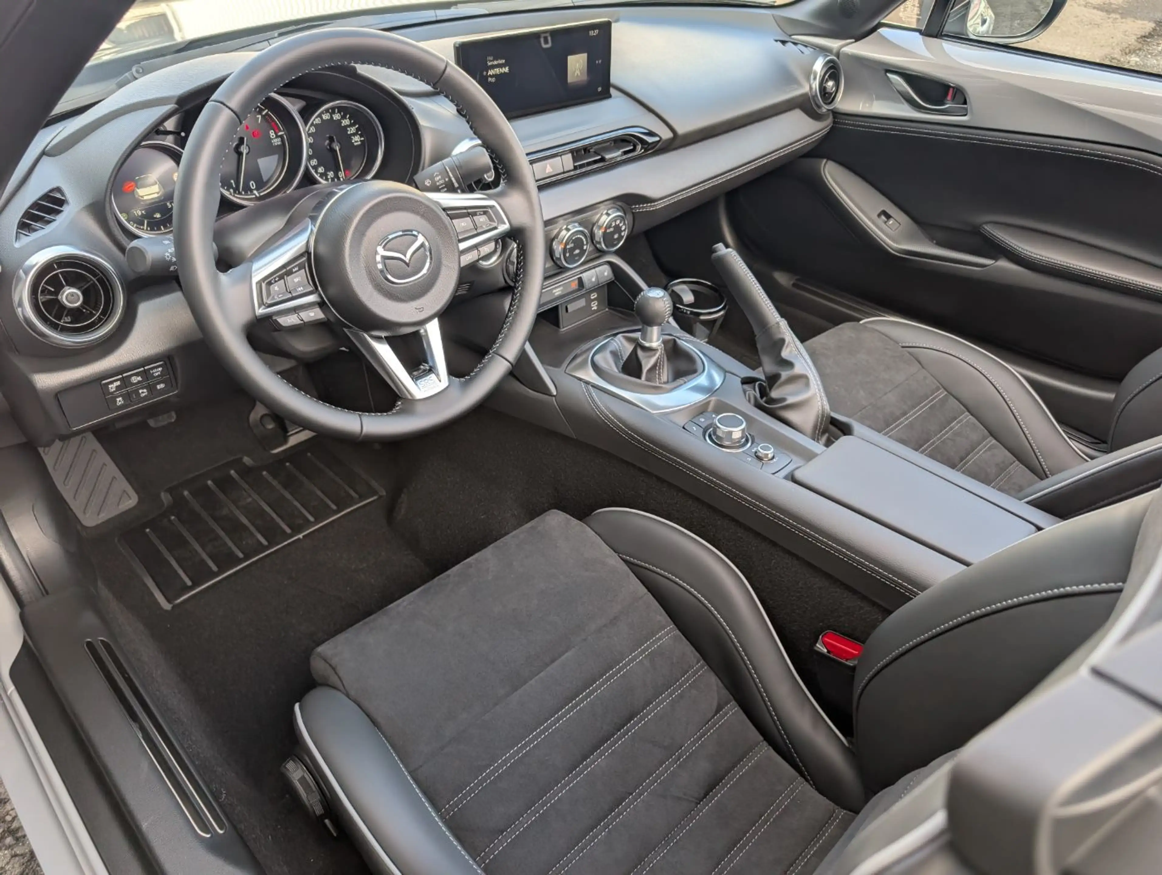 Mazda MX-5 1.5 G132 HOMURA — photo 17