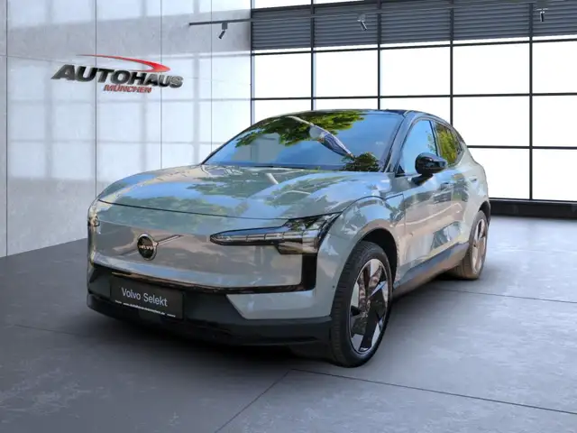 Volvo Ex30 view 3