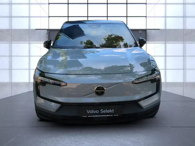 Volvo Ex30 view 9