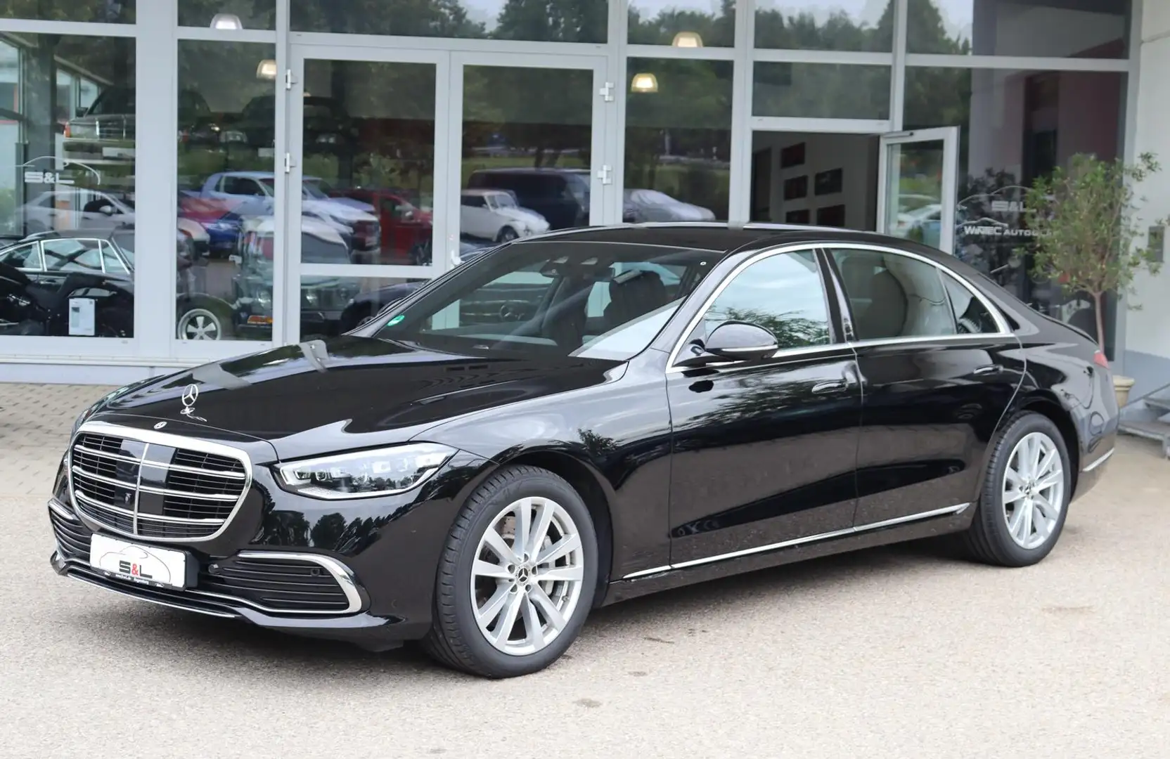Mercedes-Benz S 400 d L 4Matic First Class Fond/ Digital Light Noir - 1