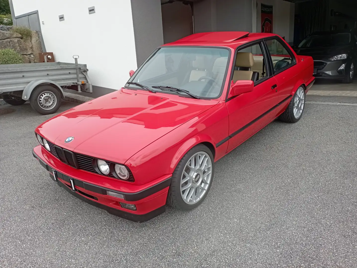 BMW 320 320i - 1