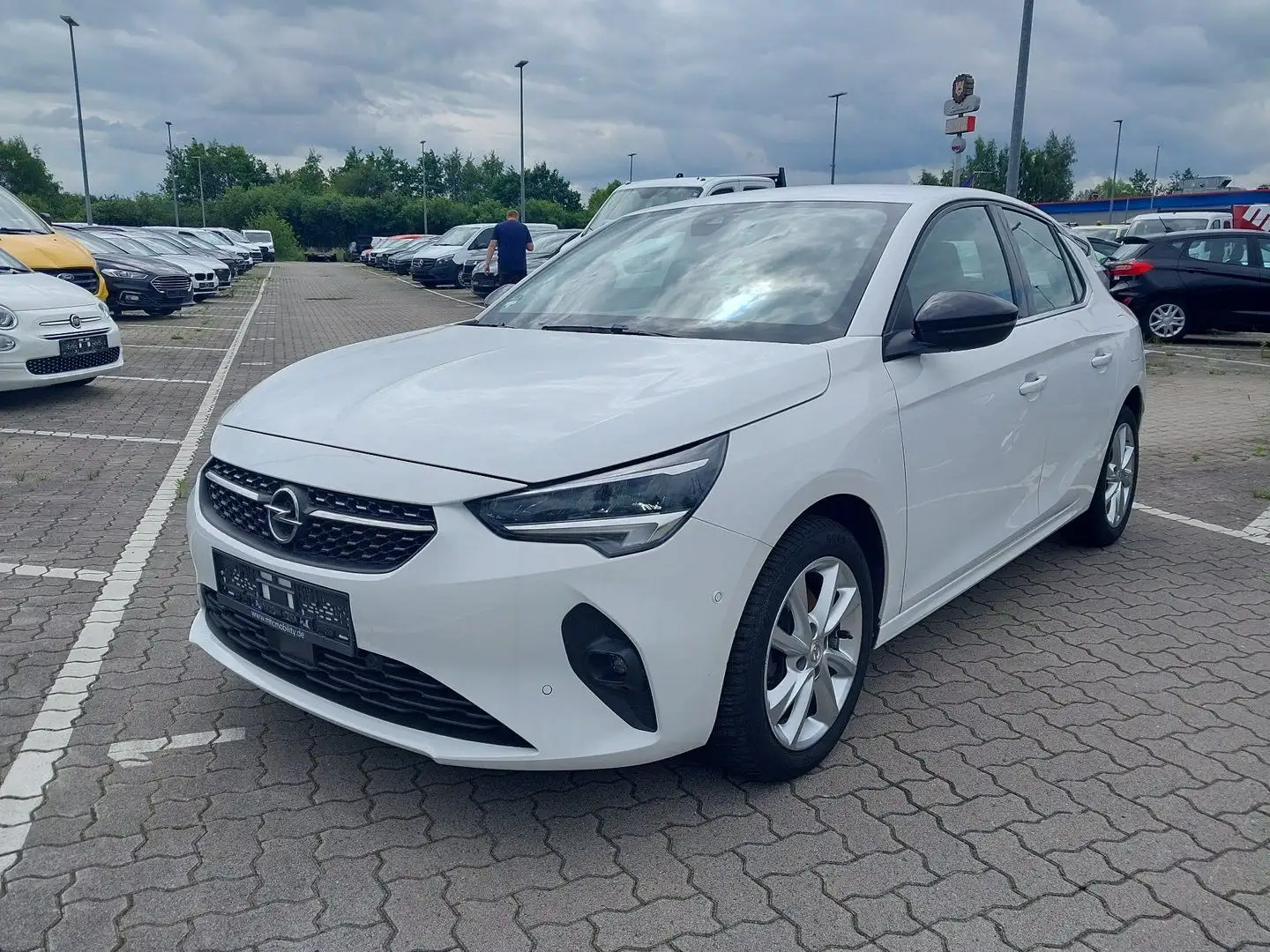 Opel Corsa F 1.5CDTI Elegance*LED*NAVI*PDC*TEMPOMAT Wit - 1