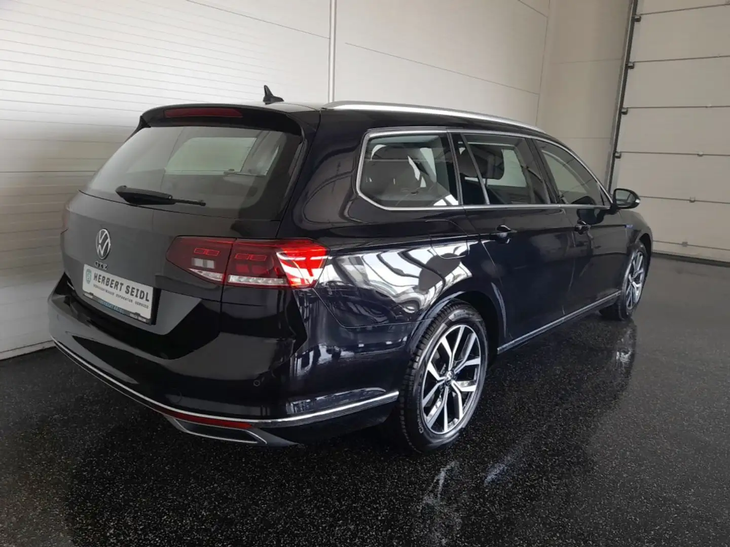 Volkswagen Passat Variant GTE PHEV DSG *SKY / 17 ZOLL / LED / NAVI / ACC / KAMERA / SPORTMASSAGESITZ / TRAVEL ASSIST* Schwarz - 2