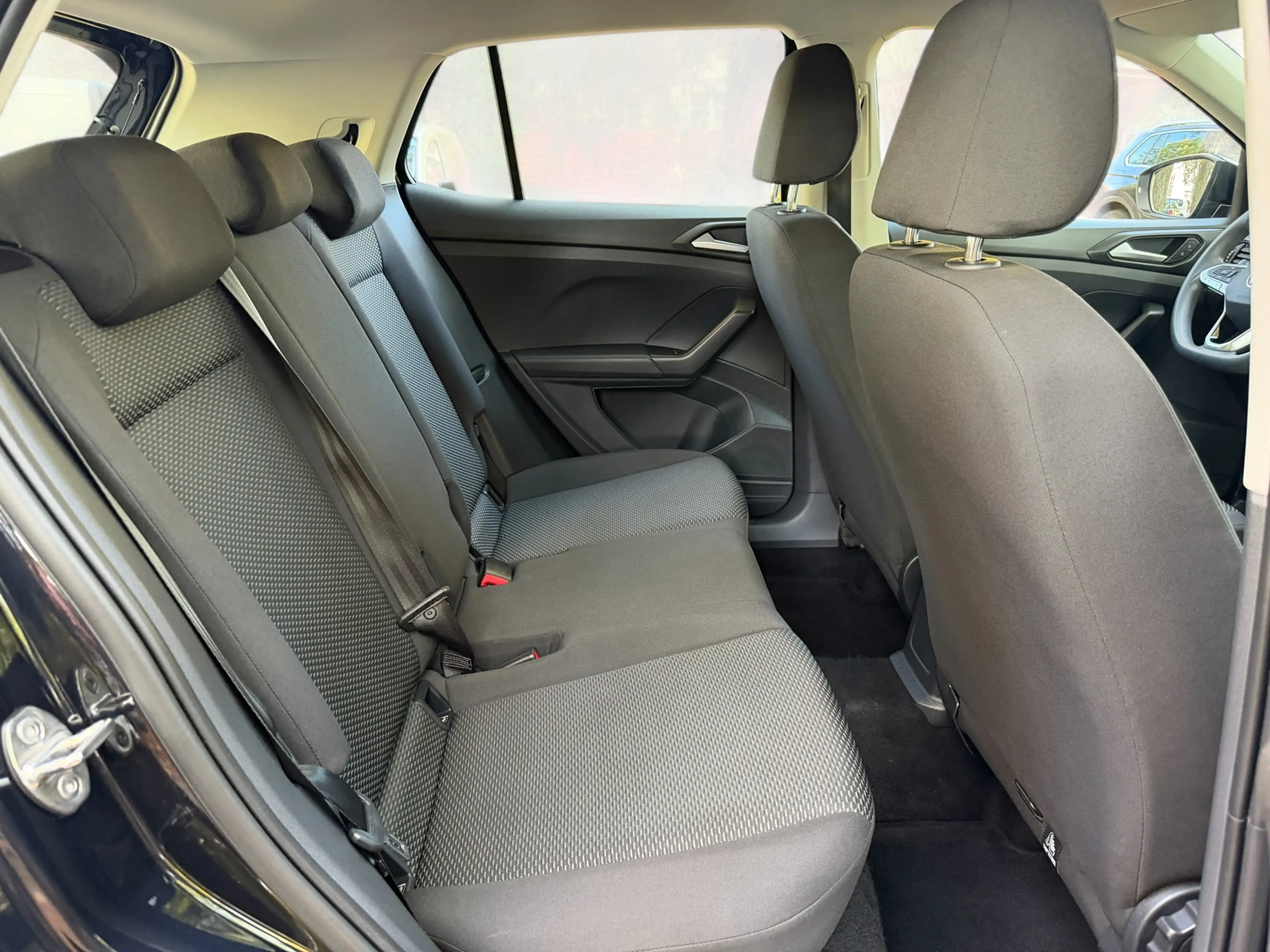 Volkswagen T-Cross Basis *Apple CarPlay*Virtual Cockpit* — photo 6