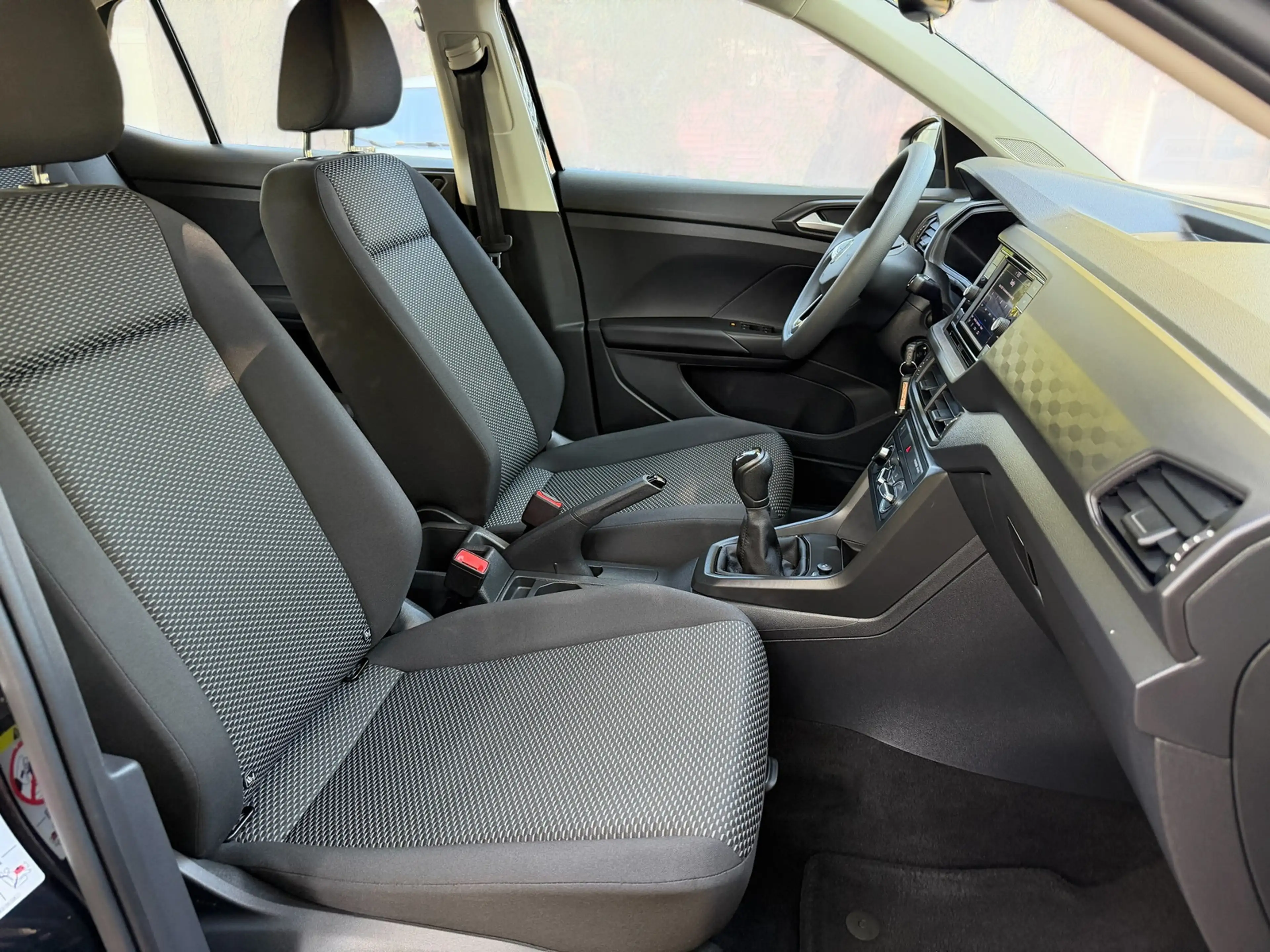 Volkswagen T-Cross Basis *Apple CarPlay*Virtual Cockpit* — photo 4