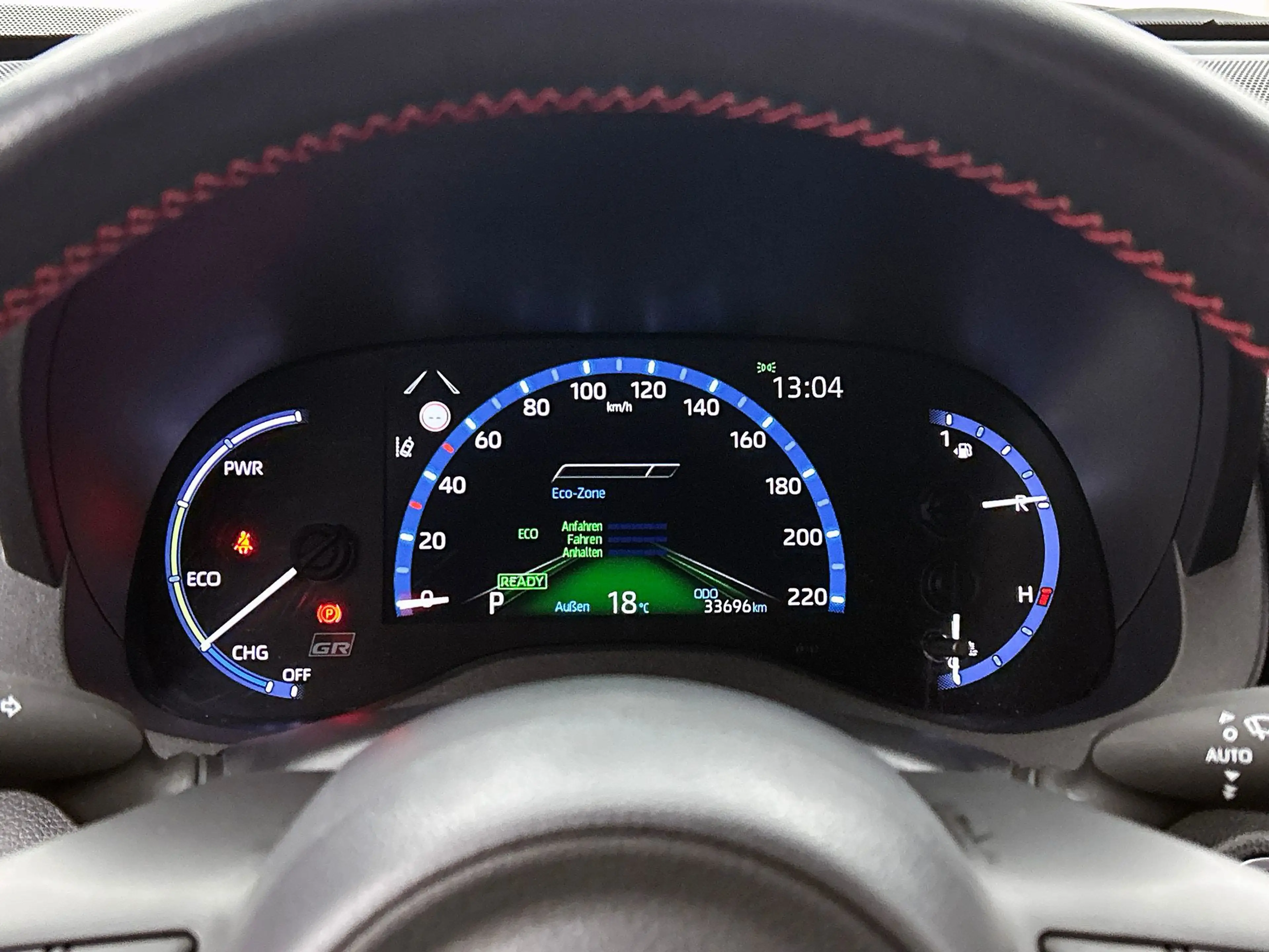 Toyota Yaris Cross 1.5 Hybrid GR Sport | Trekhaak | Camera | Navi | S — photo 29