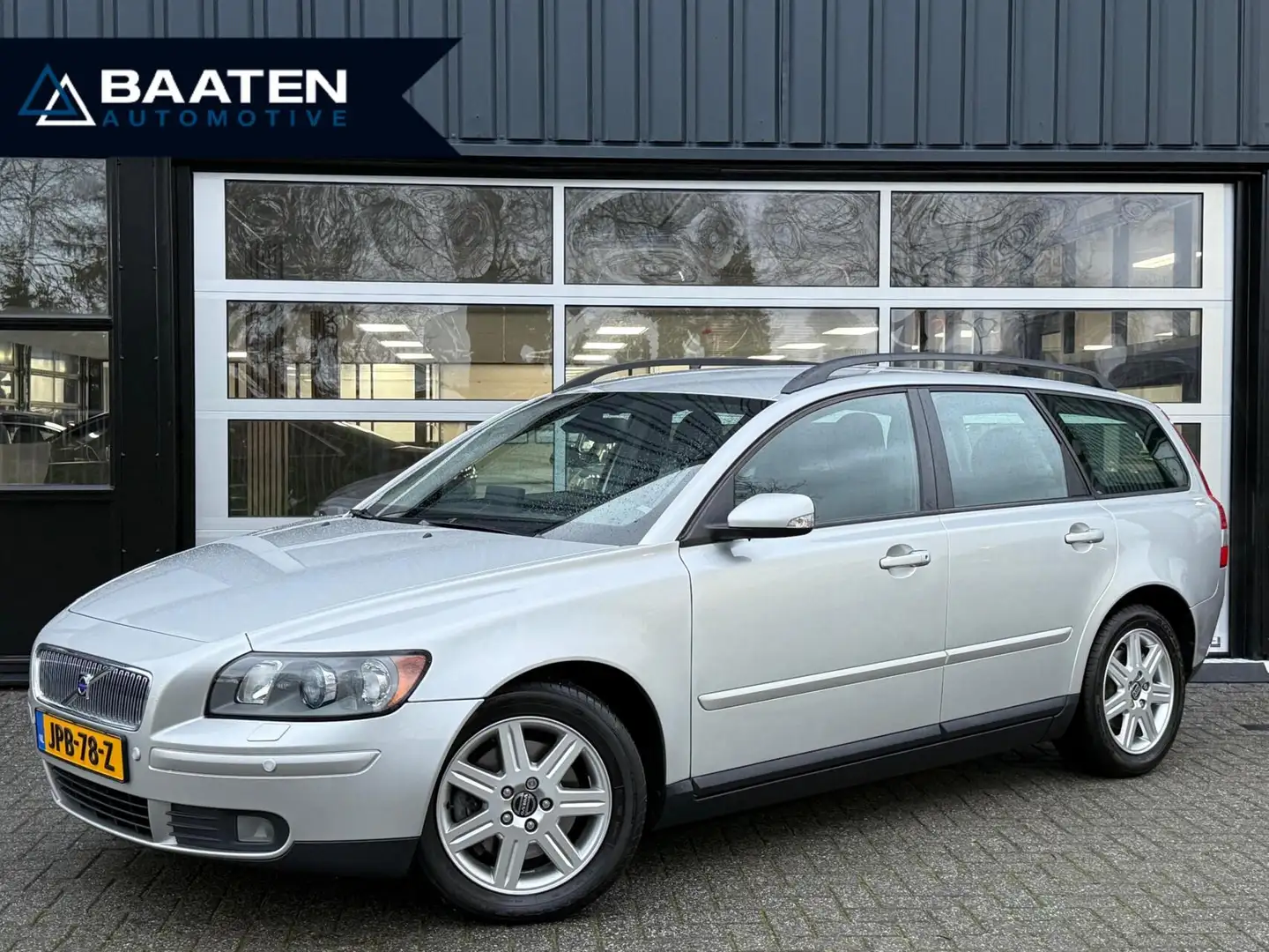 Volvo V50 2.4i 170 PK Exclusive|1e eig|Dealer onderhouden|Au Grijs - 1