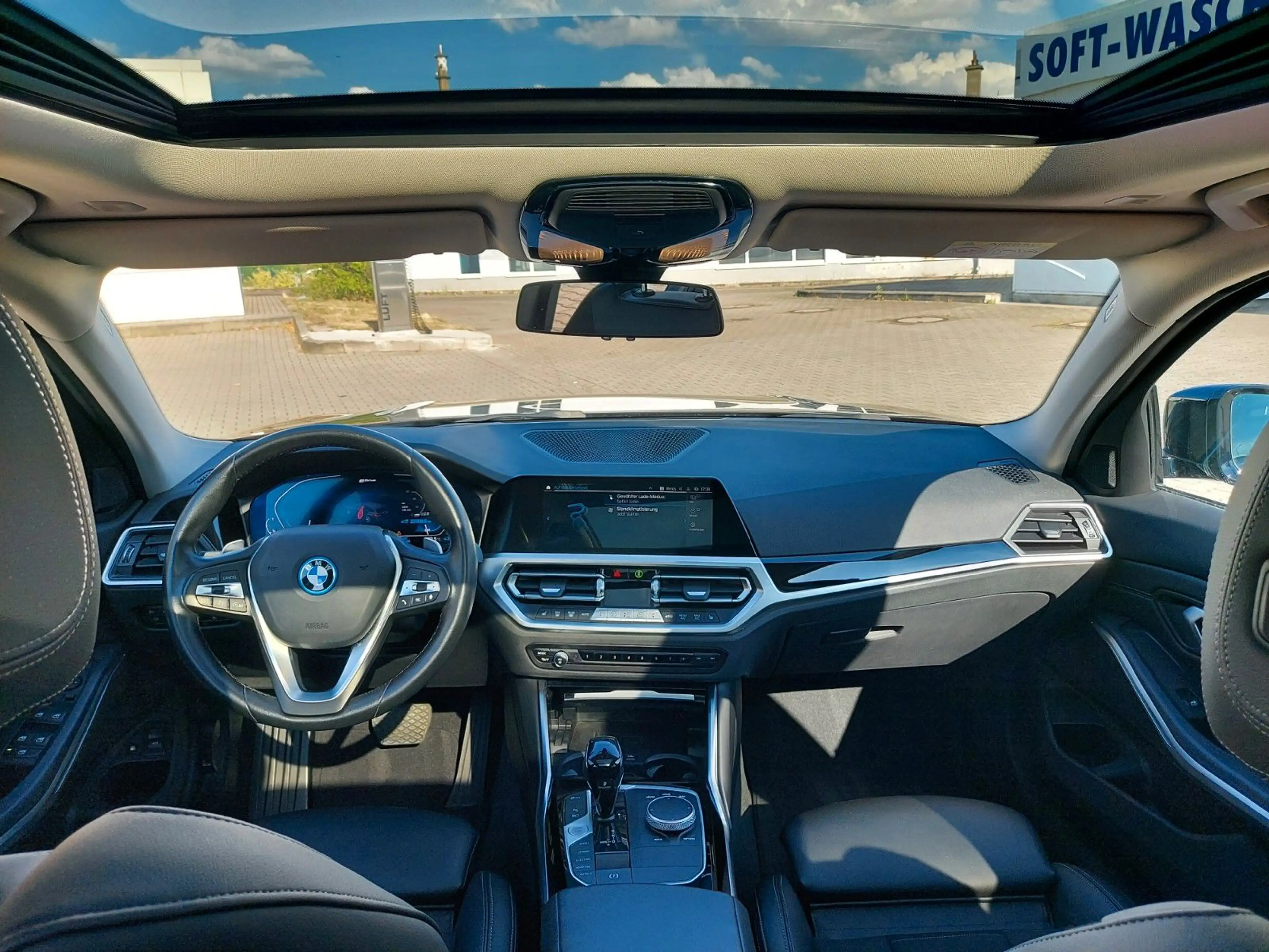 BMW 330 3 Touring 330 e xDrive Hybrid M Sport Pano Leder — photo 4
