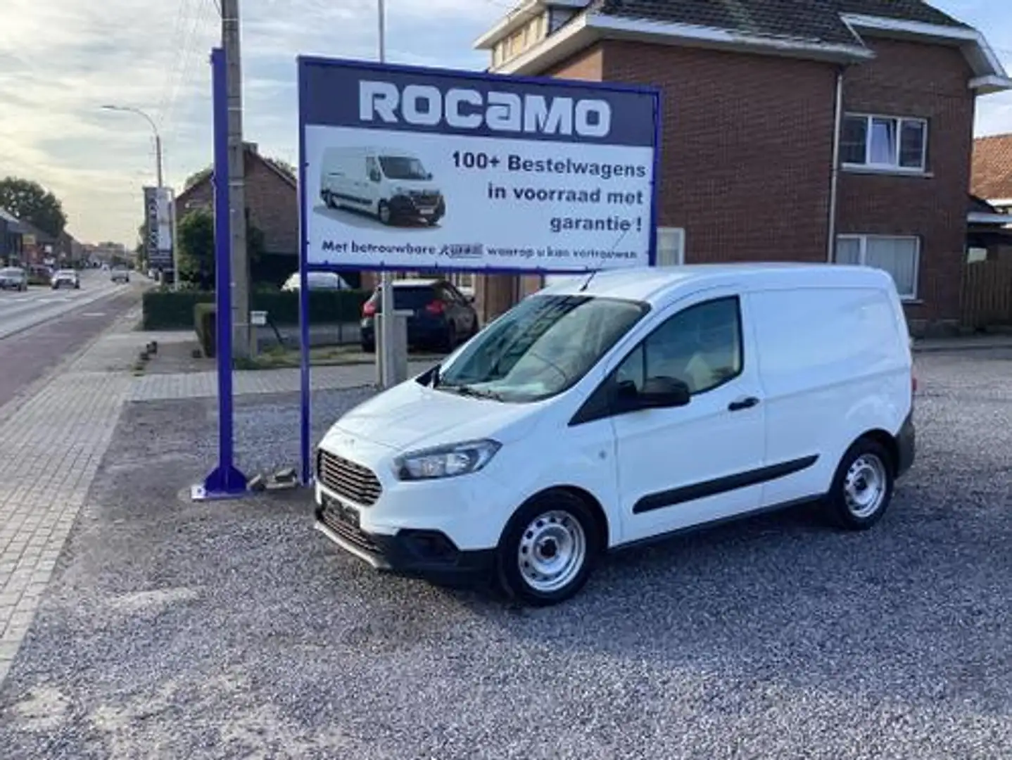 Ford Courier 15dci 2/2019 65000km 13950e alles in Wit - 1
