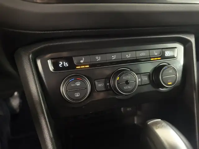 Volkswagen Tiguan view 14