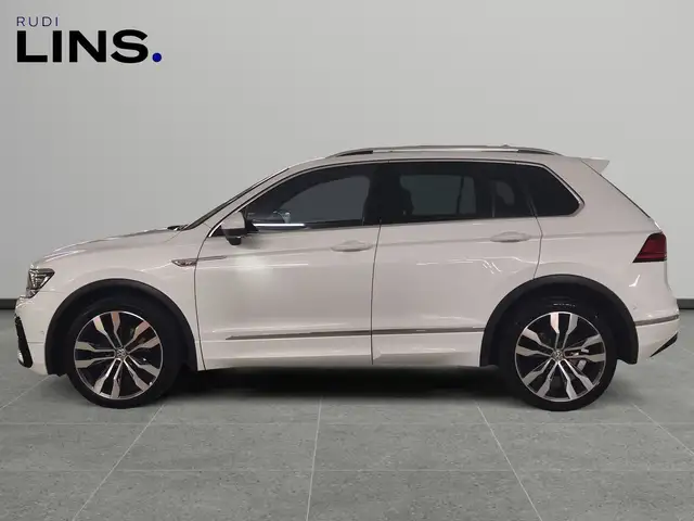 Volkswagen Tiguan view 2