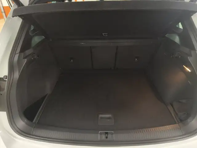 Volkswagen Tiguan view 19