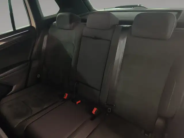 Volkswagen Tiguan view 18